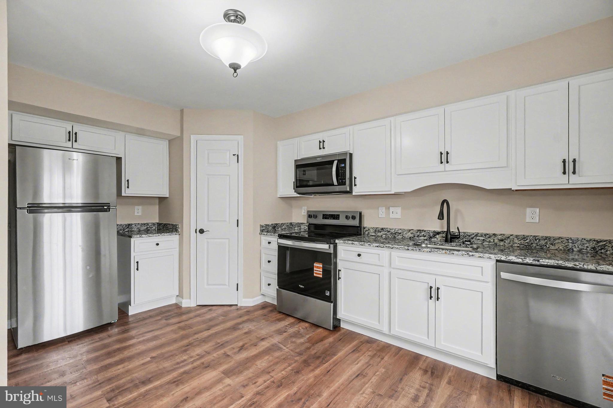 CHESAPEAKE LANDING - Residential