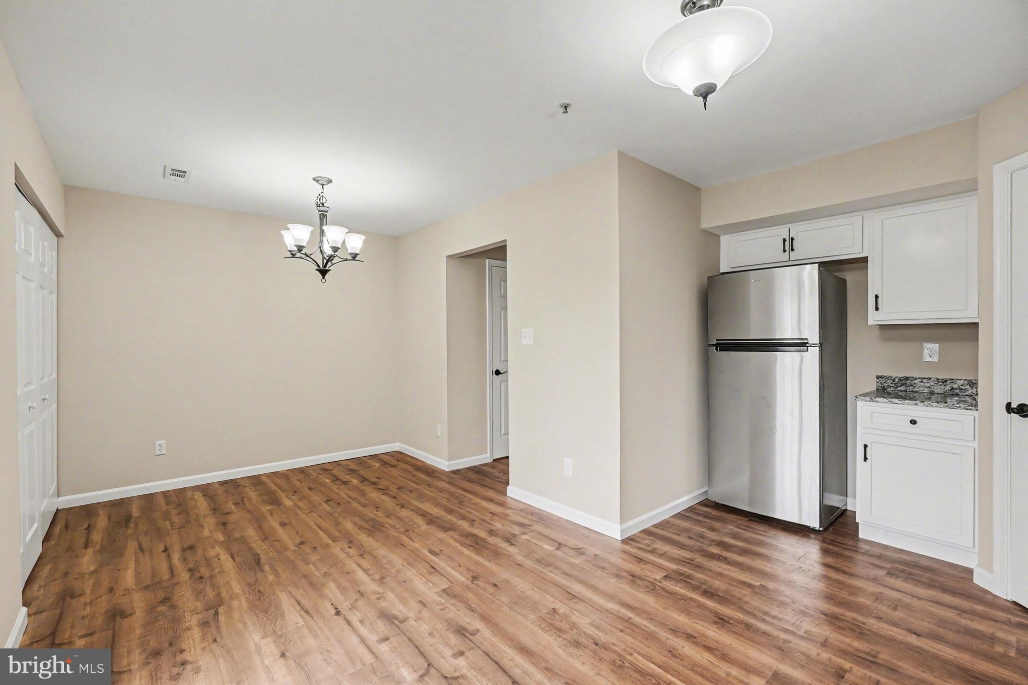 CHESAPEAKE LANDING - Residential