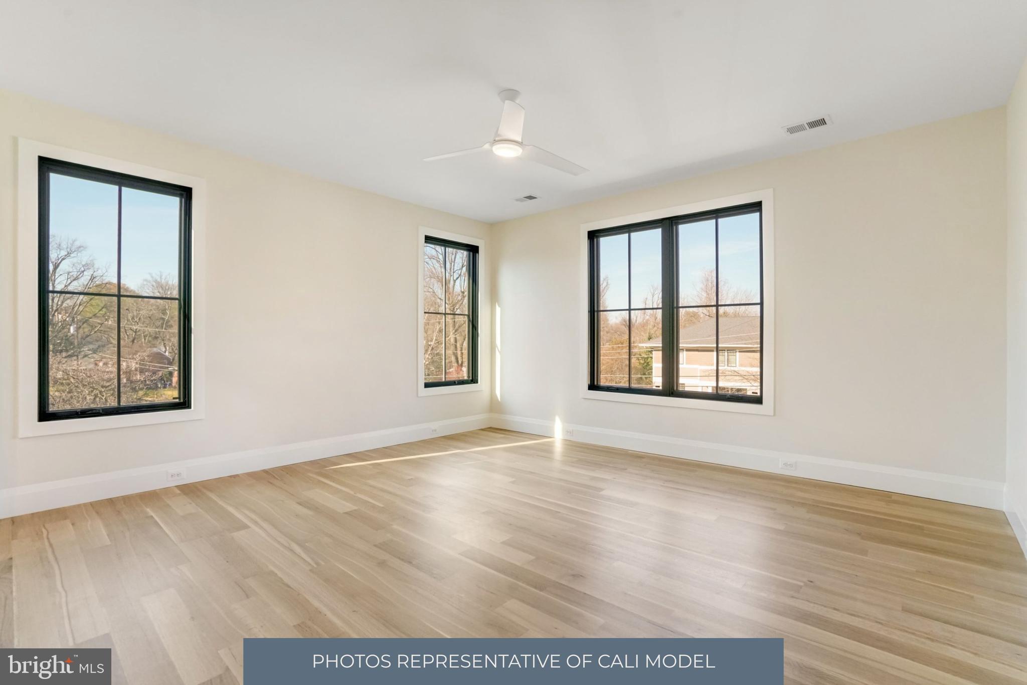 COUNTRY CLUB HILLS - Residential