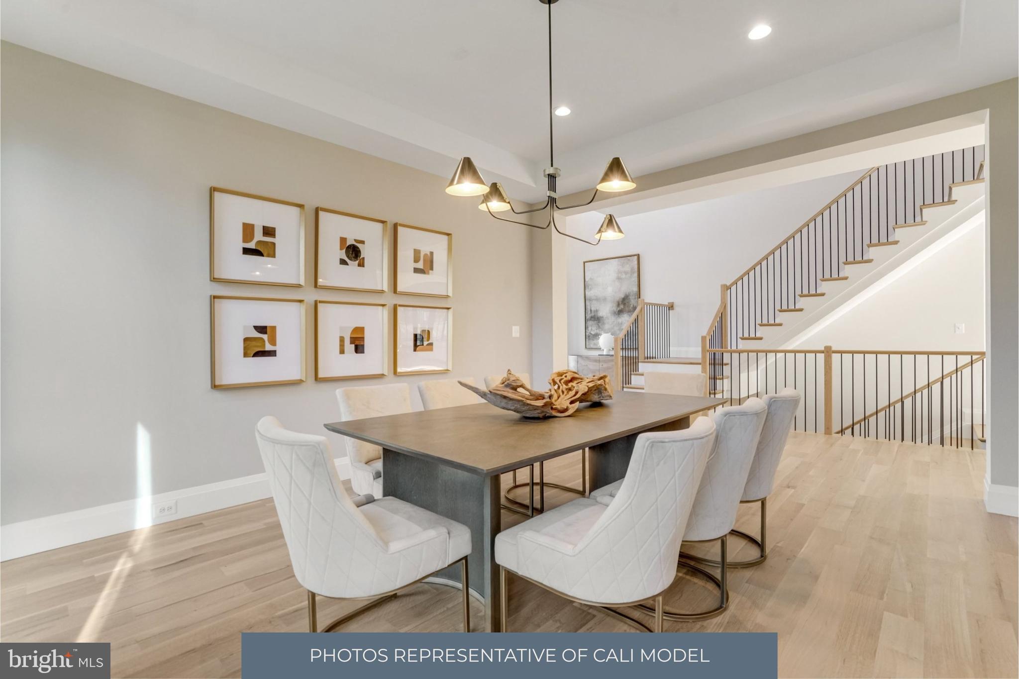 COUNTRY CLUB HILLS - Residential