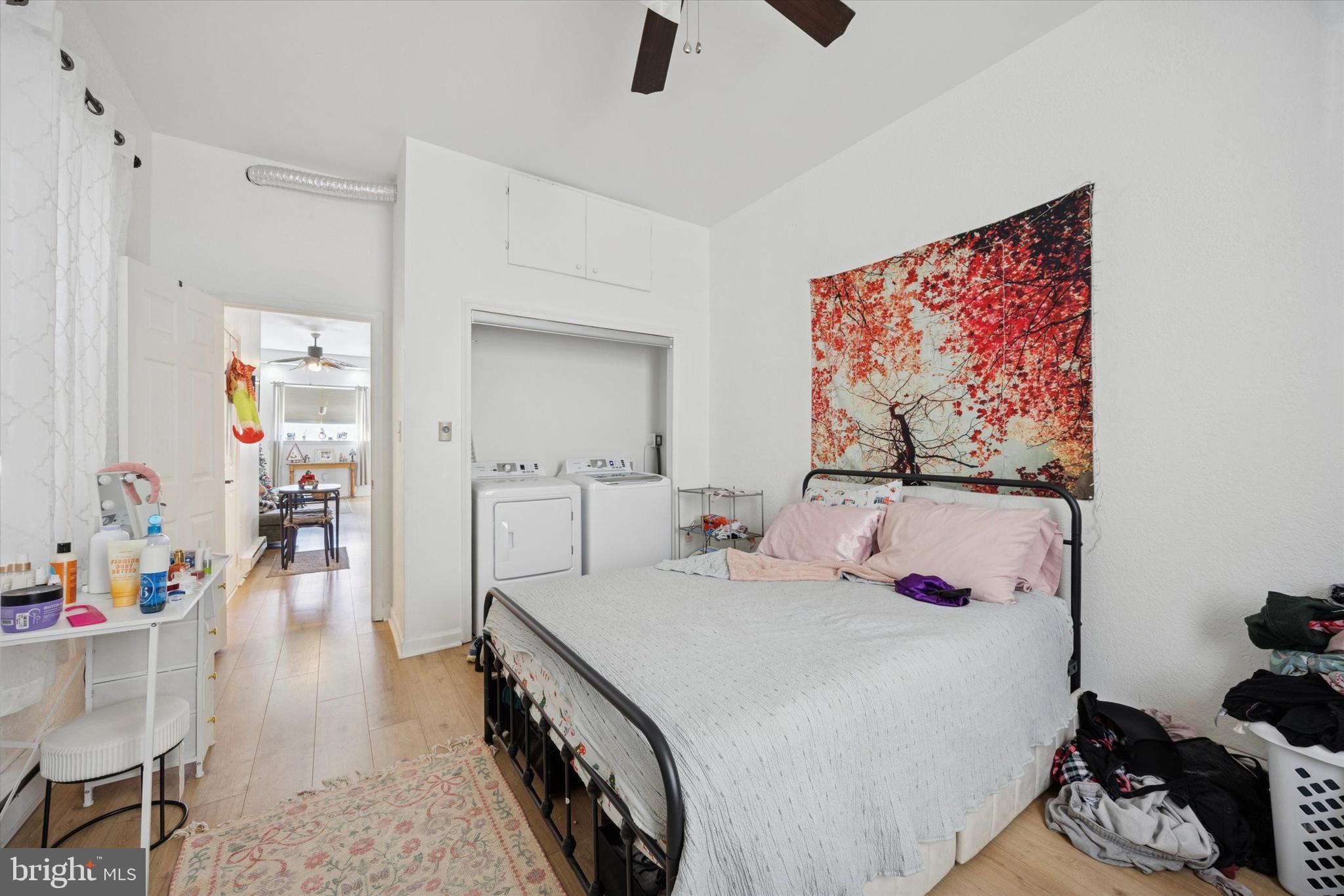 PORT RICHMOND - Residential Income