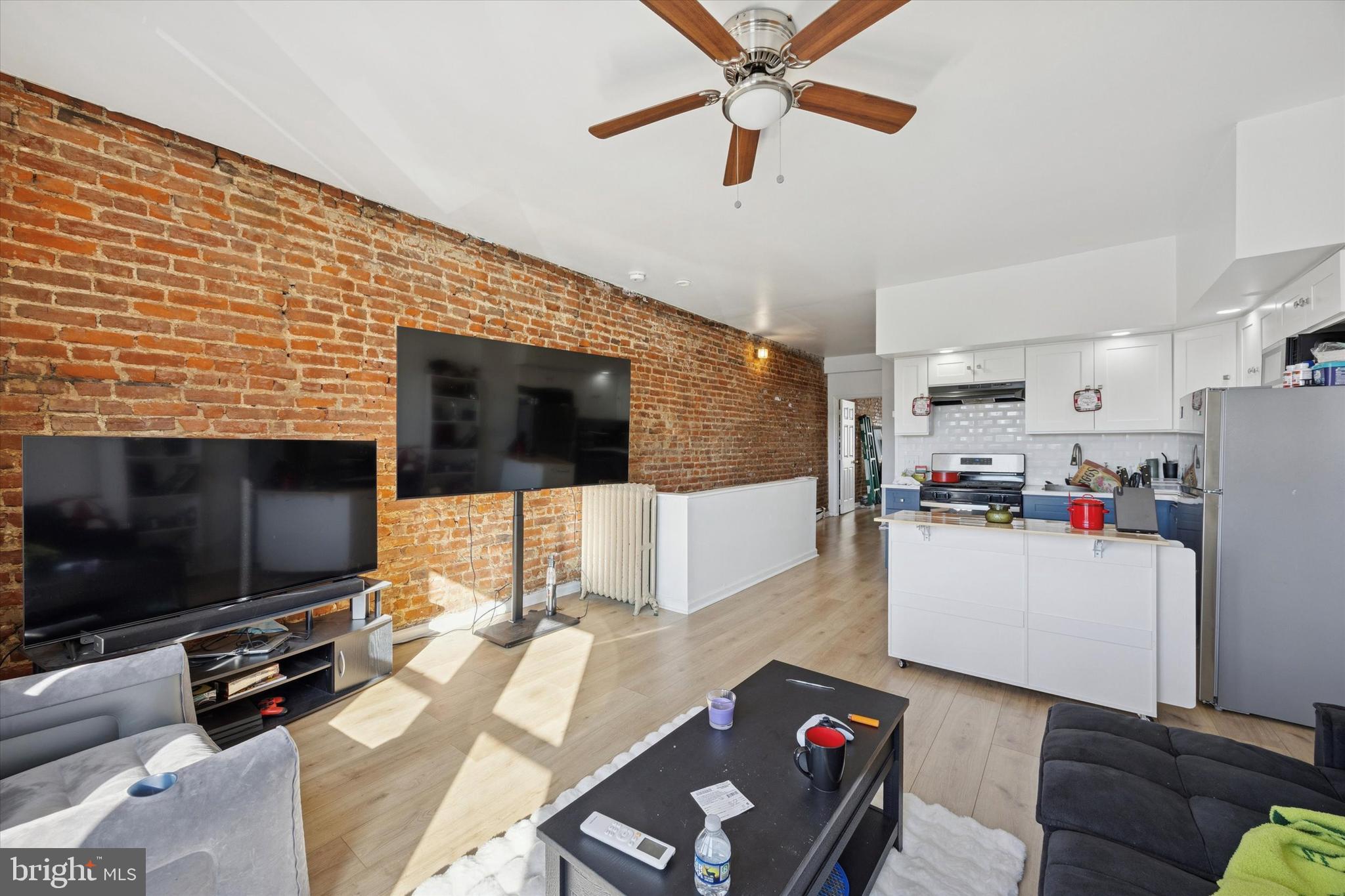 PORT RICHMOND - Residential Income