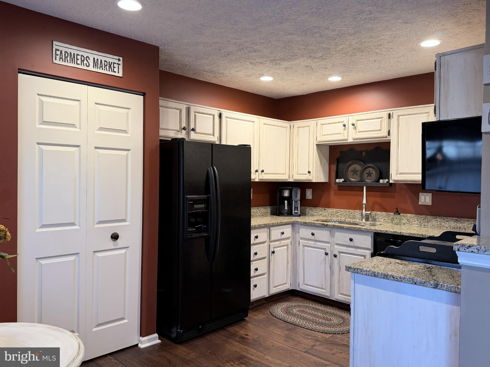 BALLENGER CREEK MEADOWS - Residential