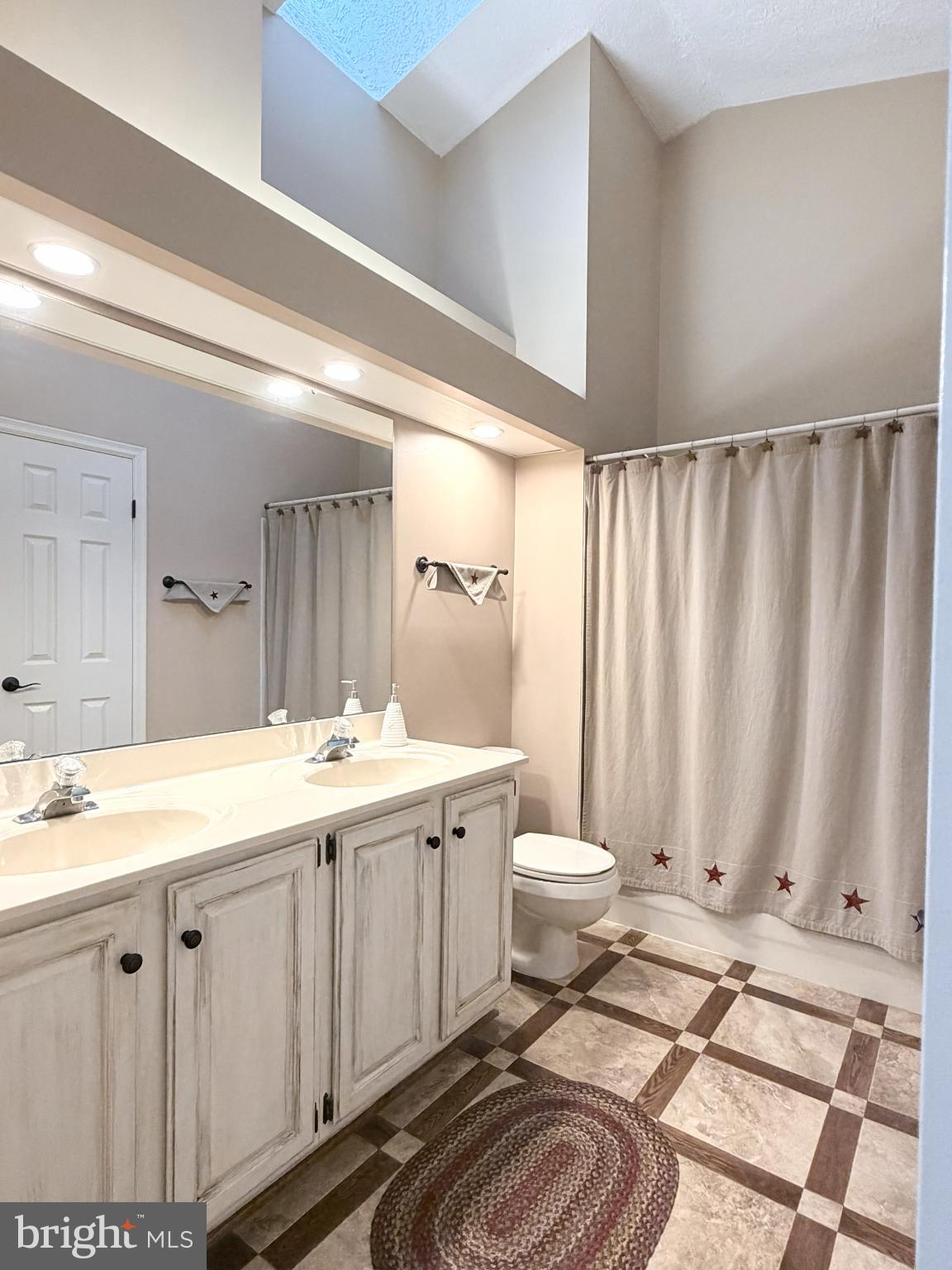 BALLENGER CREEK MEADOWS - Residential