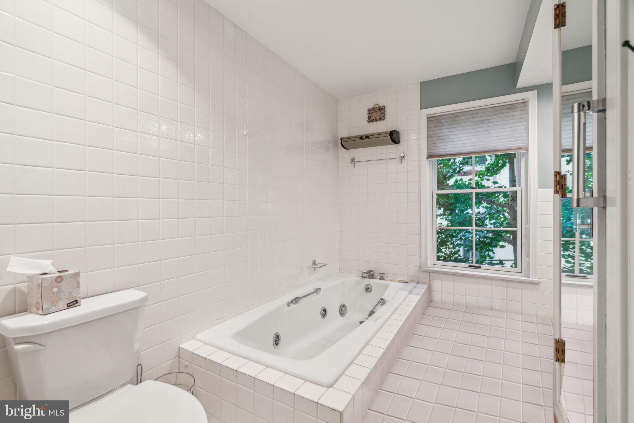 WASHINGTON SQ WEST - Residential