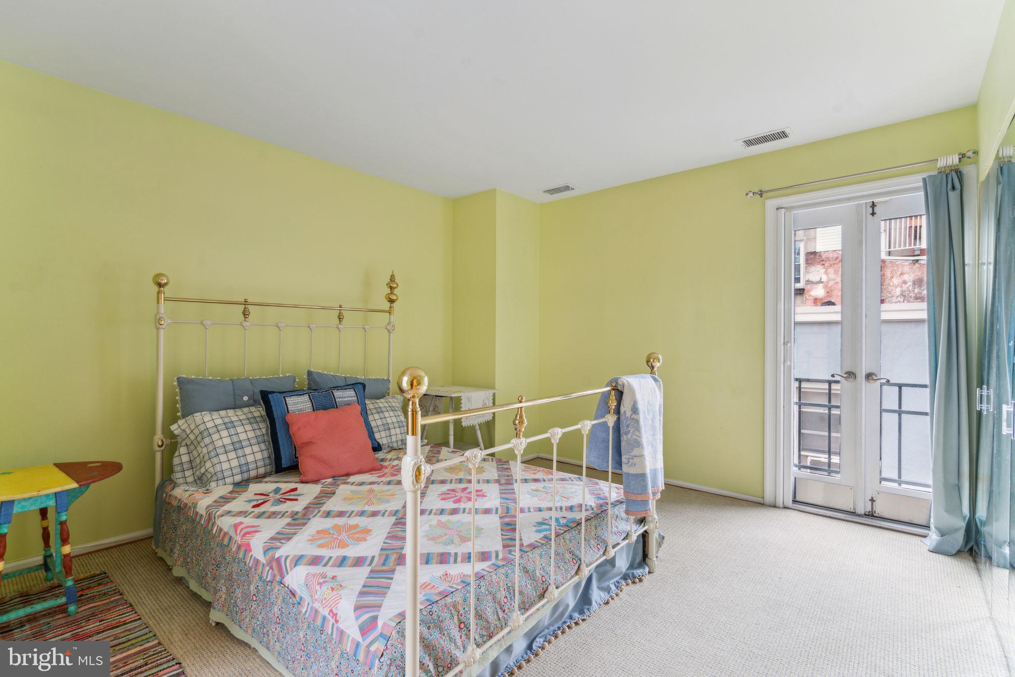 WASHINGTON SQ WEST - Residential