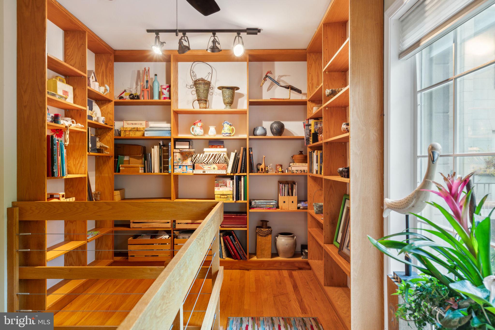 WASHINGTON SQ WEST - Residential