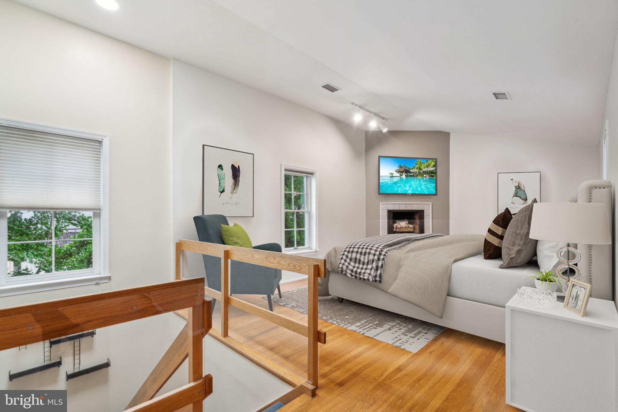 WASHINGTON SQ WEST - Residential