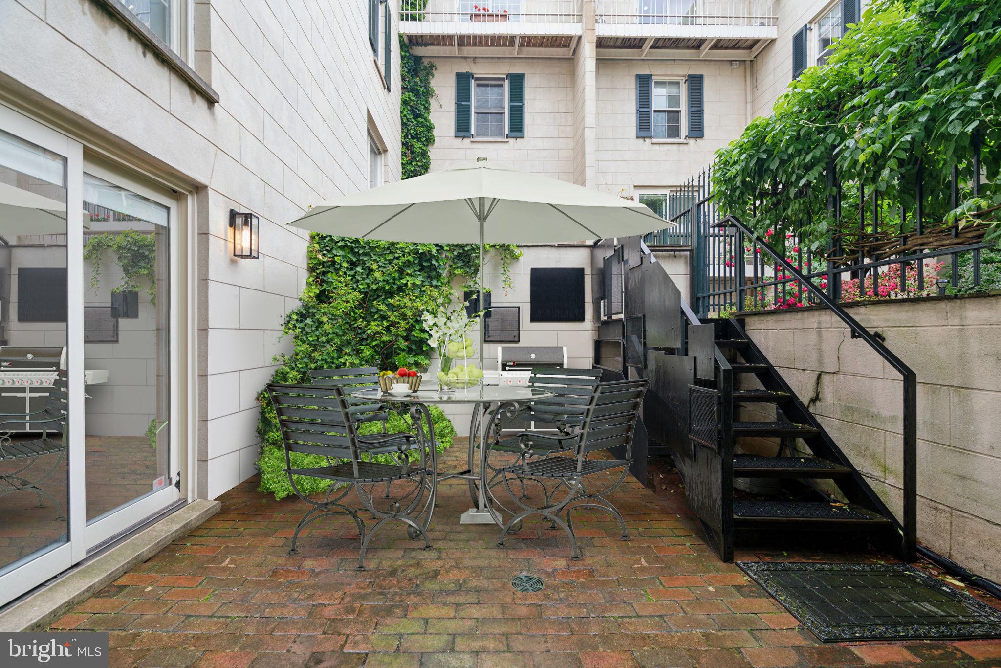 WASHINGTON SQ WEST - Residential