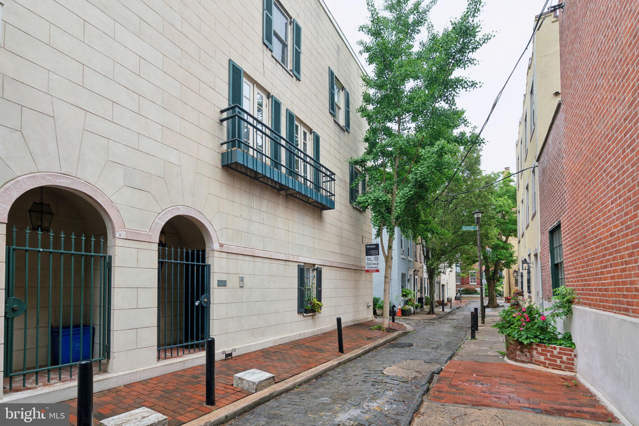 WASHINGTON SQ WEST - Residential
