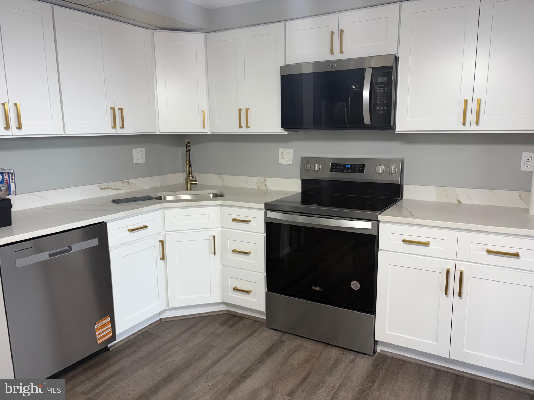 THE ELMONT - Residential Lease