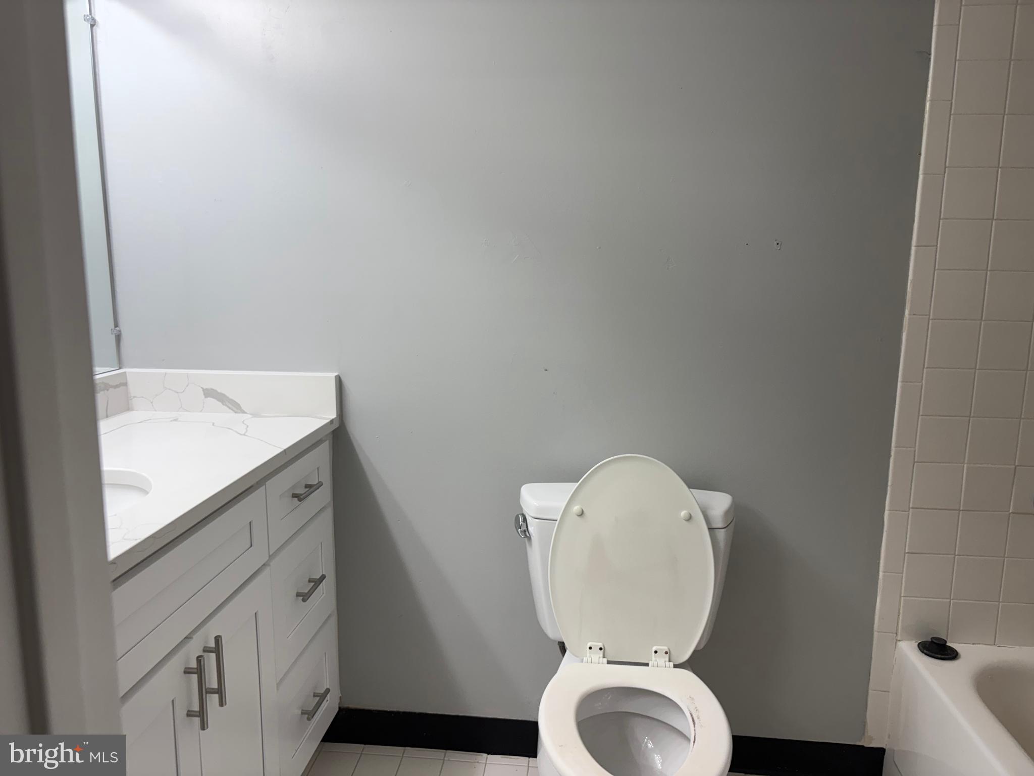 THE ELMONT - Residential Lease