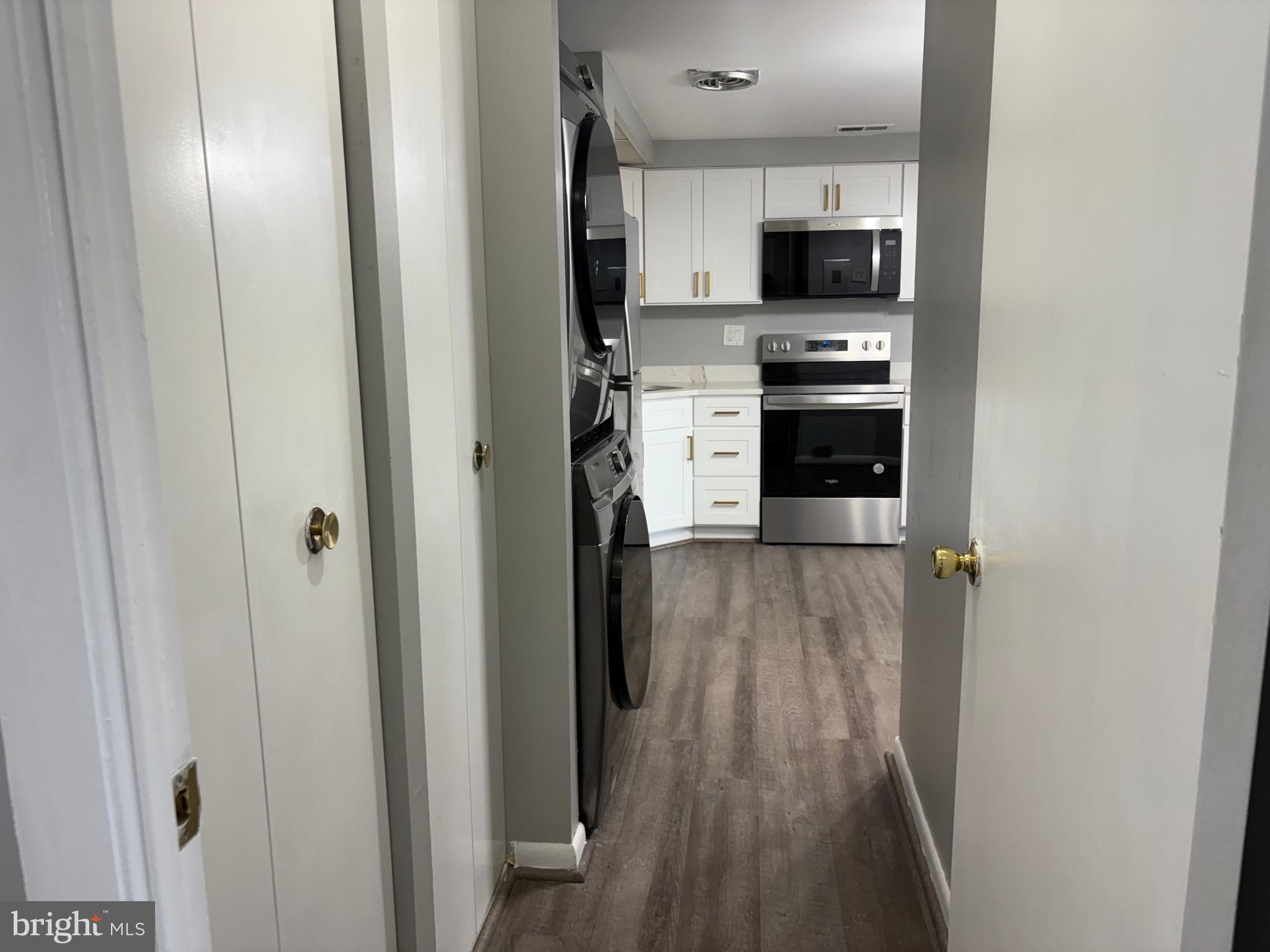 THE ELMONT - Residential Lease