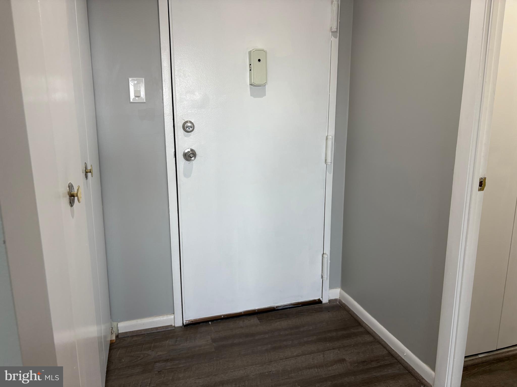 THE ELMONT - Residential Lease