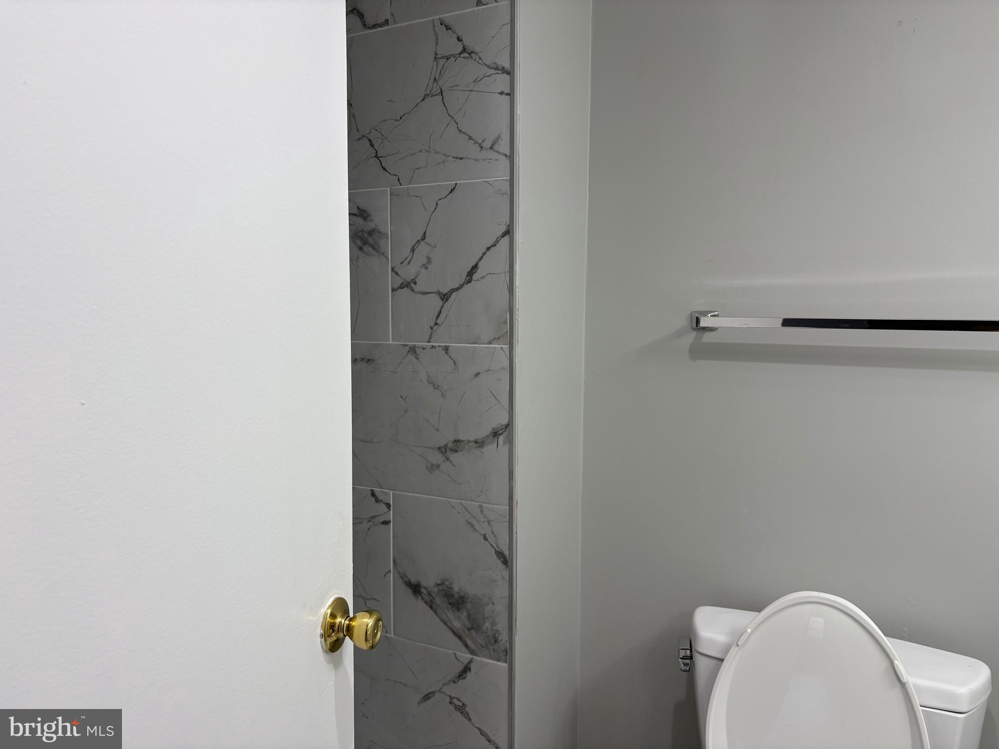 THE ELMONT - Residential Lease