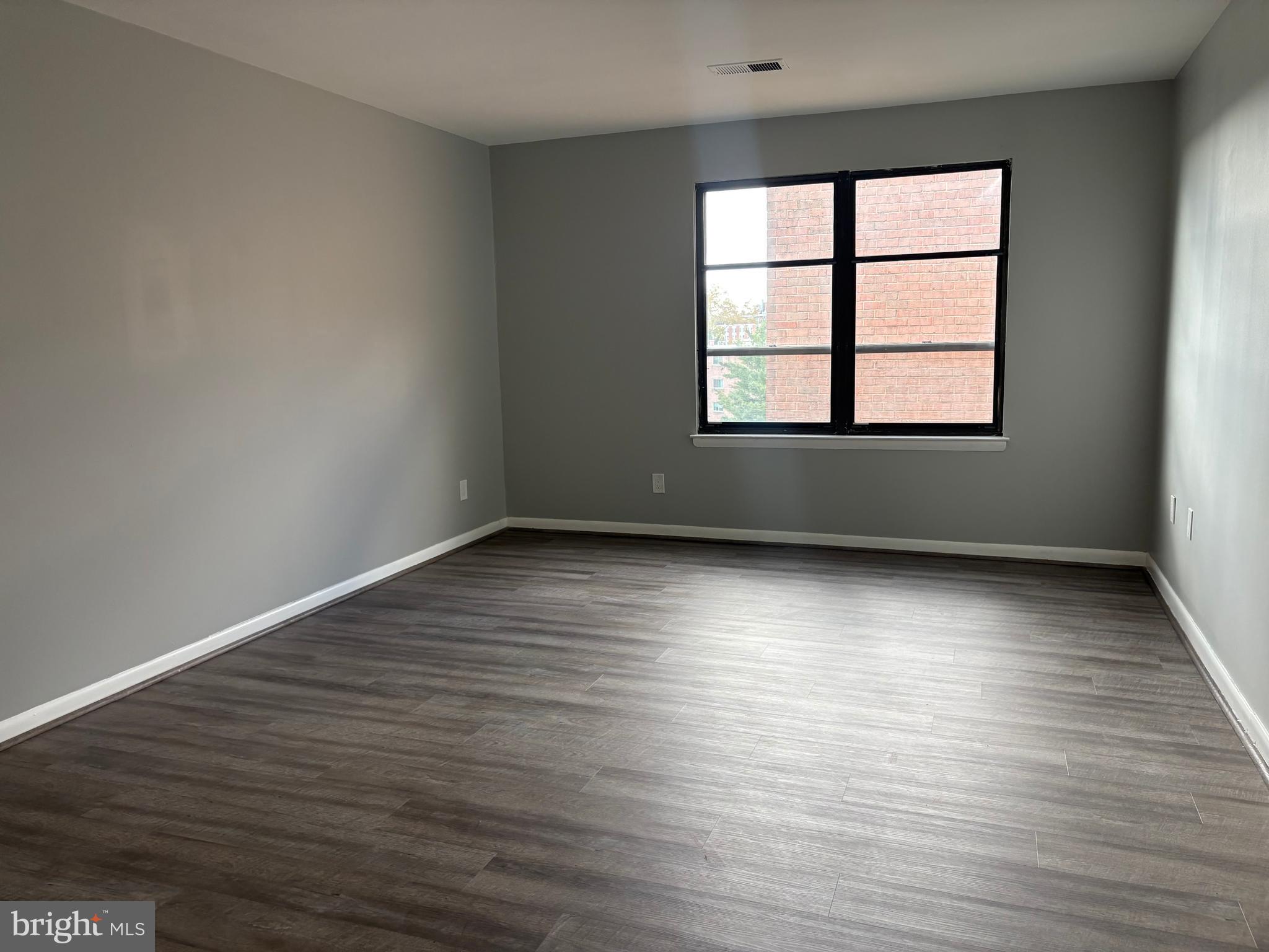 THE ELMONT - Residential Lease