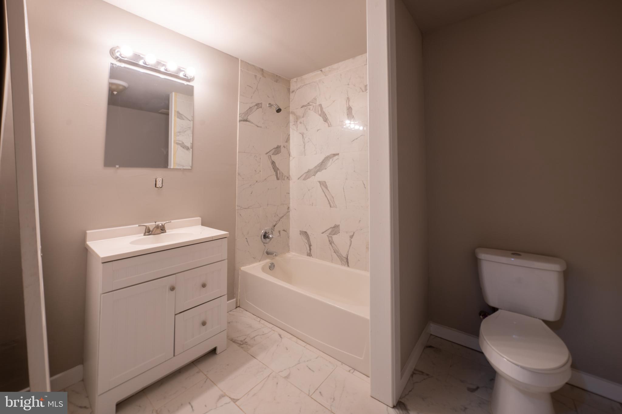 PHILADELPHIA - Residential Lease