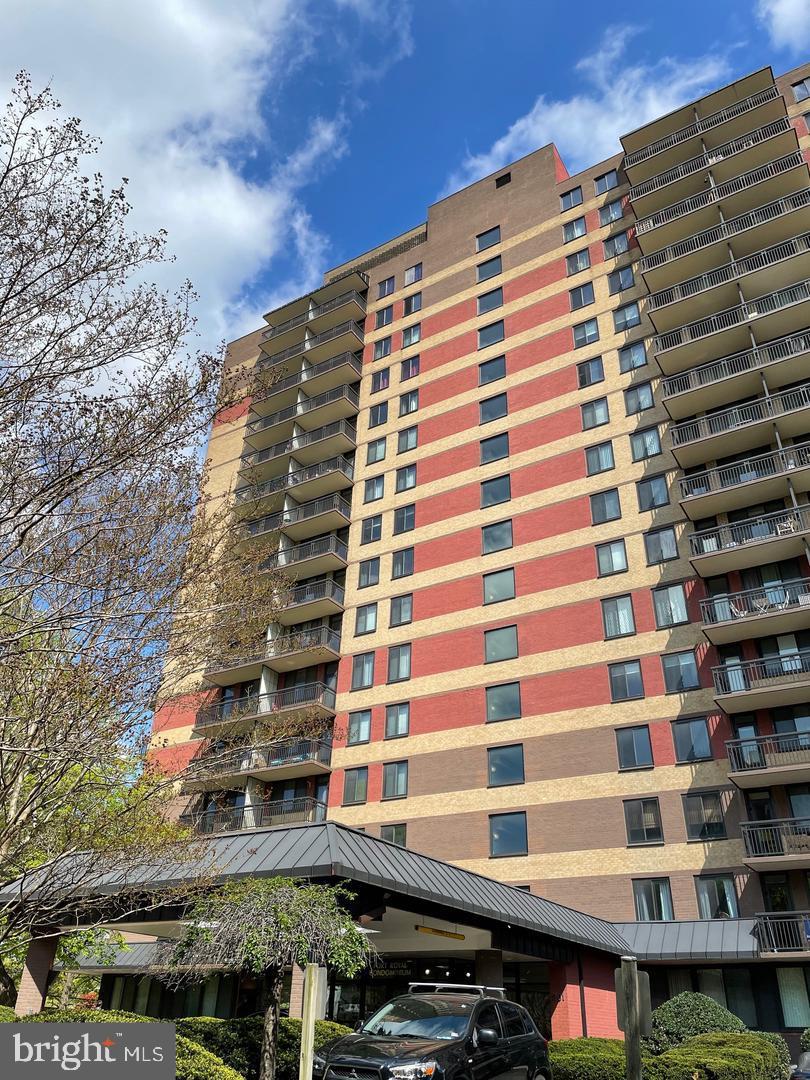 PORT ROYAL CONDOMINIUM - Residential Lease