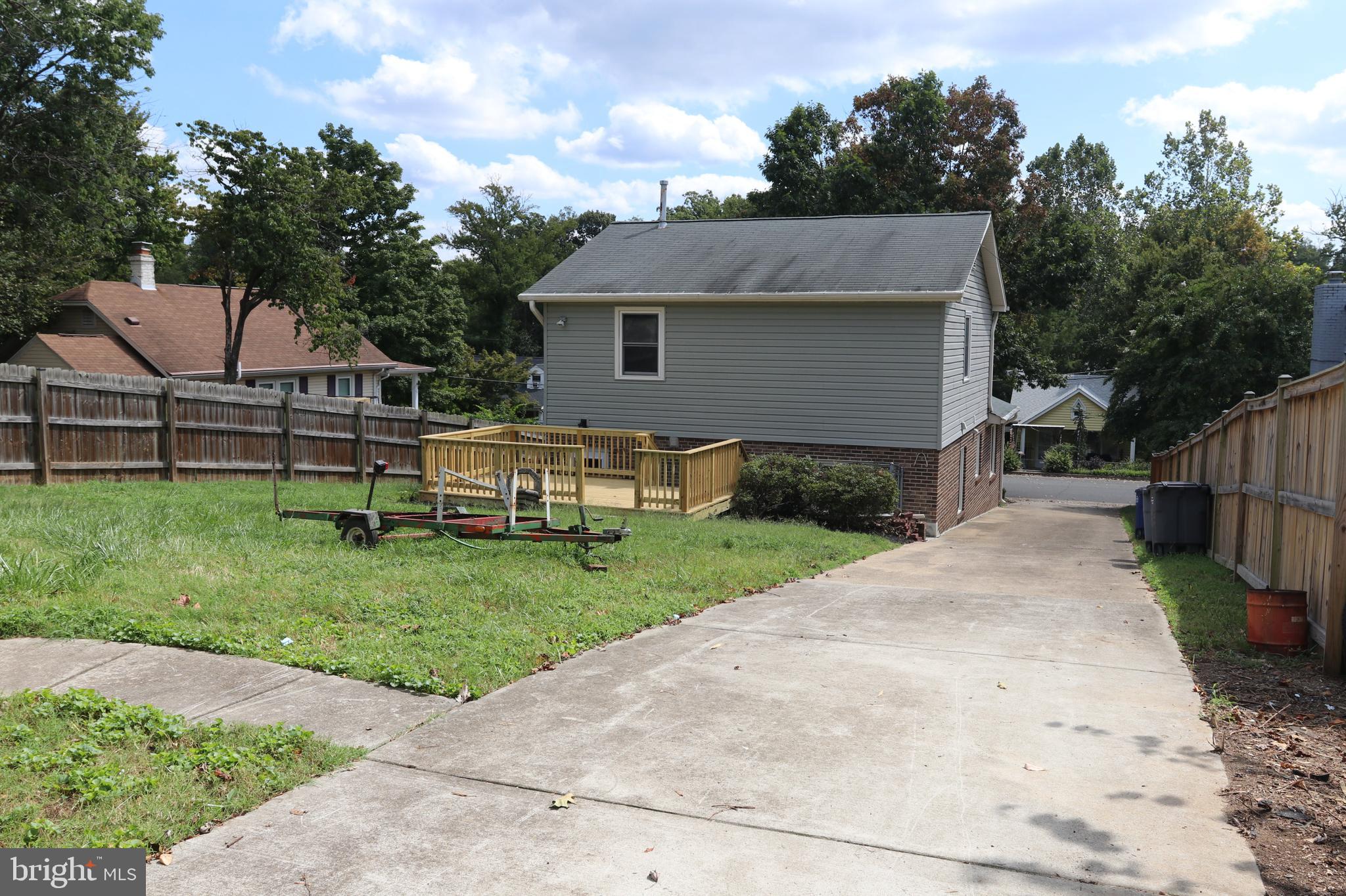 MEMORIAL HEIGHTS - Residential