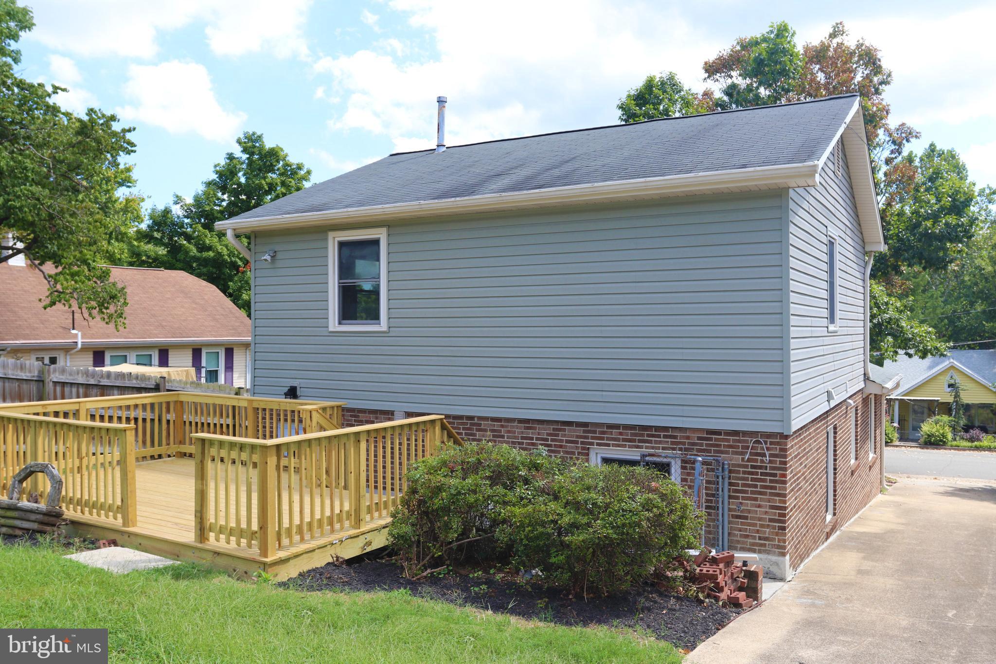 MEMORIAL HEIGHTS - Residential