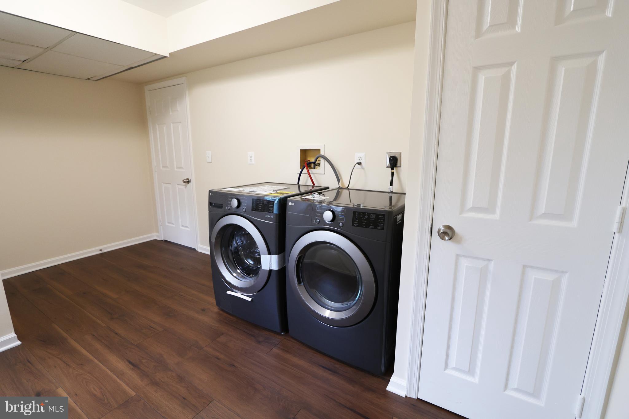 MEMORIAL HEIGHTS - Residential