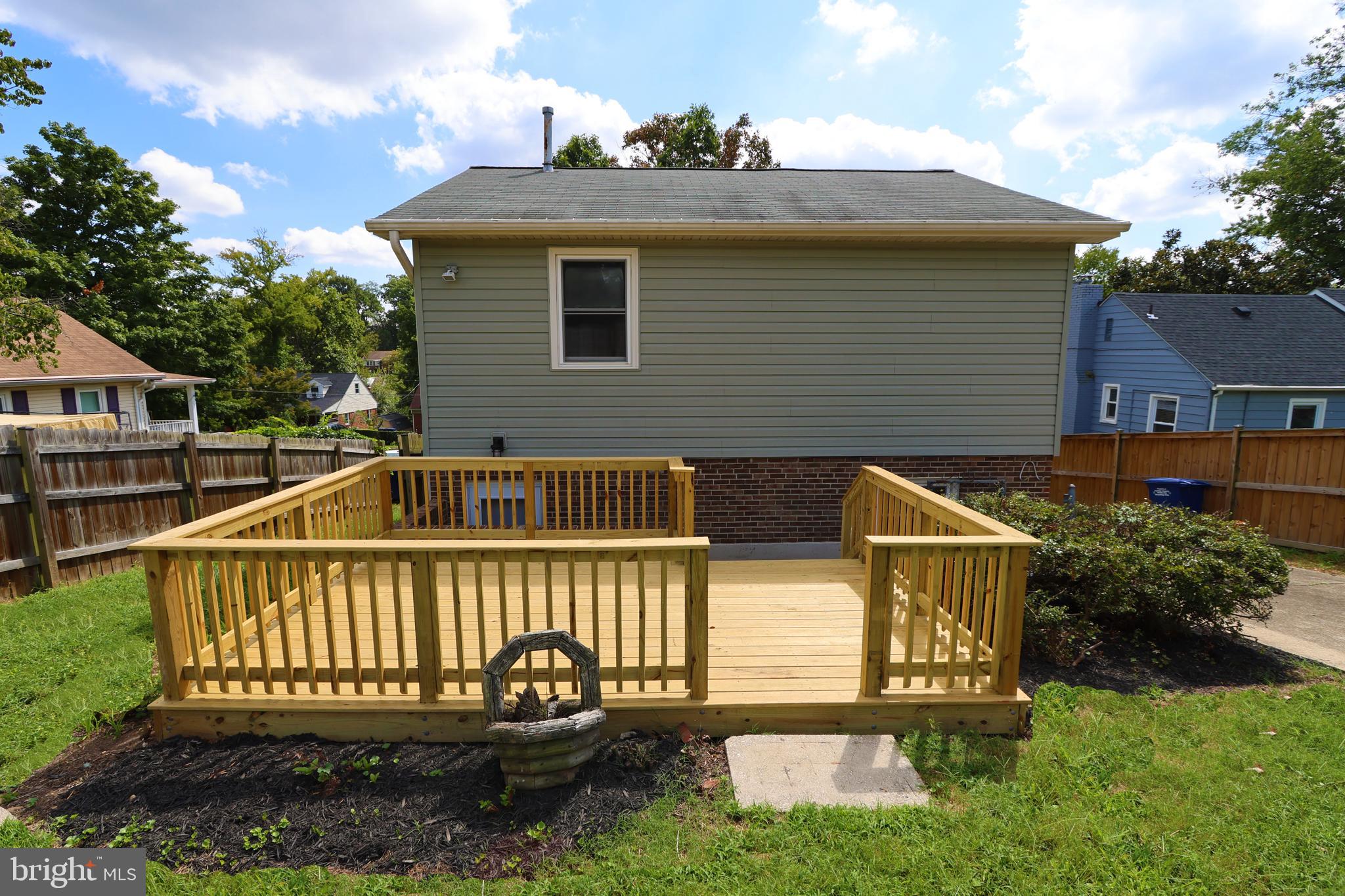 MEMORIAL HEIGHTS - Residential