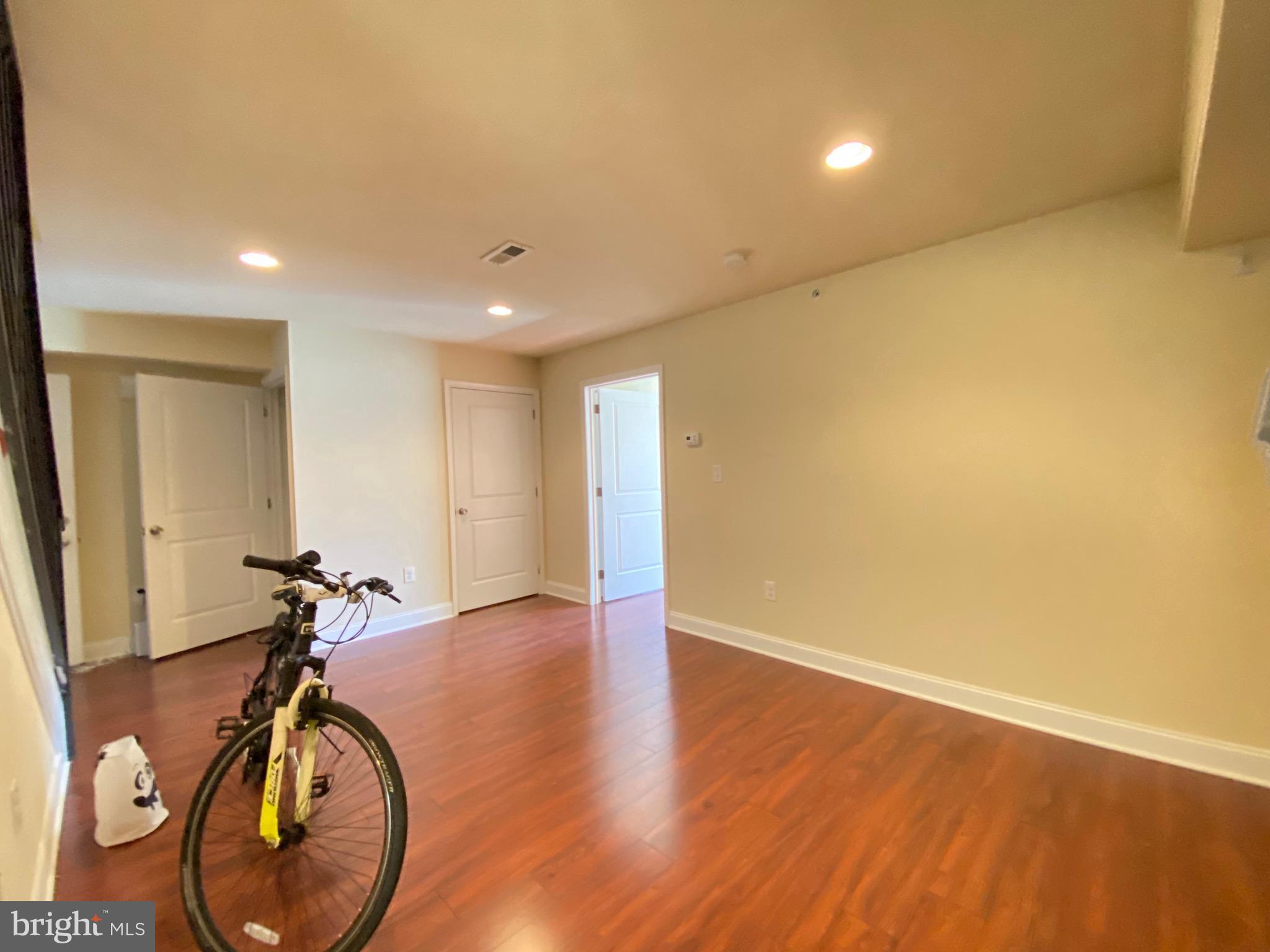 PHILADELPHIA (NORTHWEST) - Residential Lease