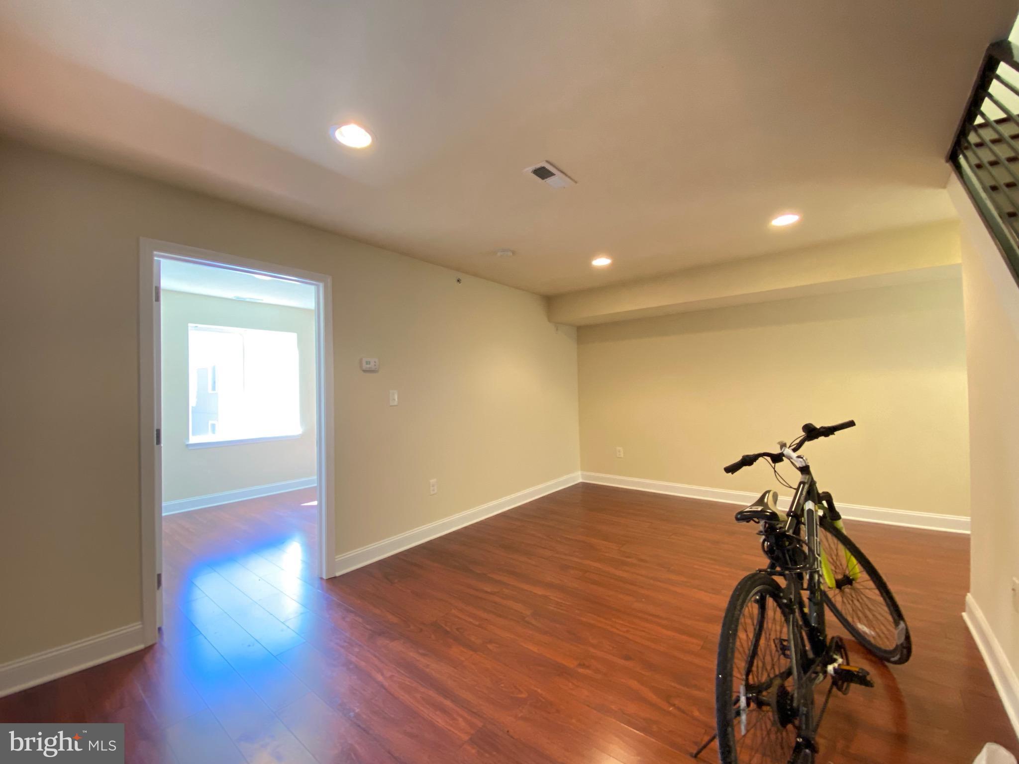 PHILADELPHIA (NORTHWEST) - Residential Lease