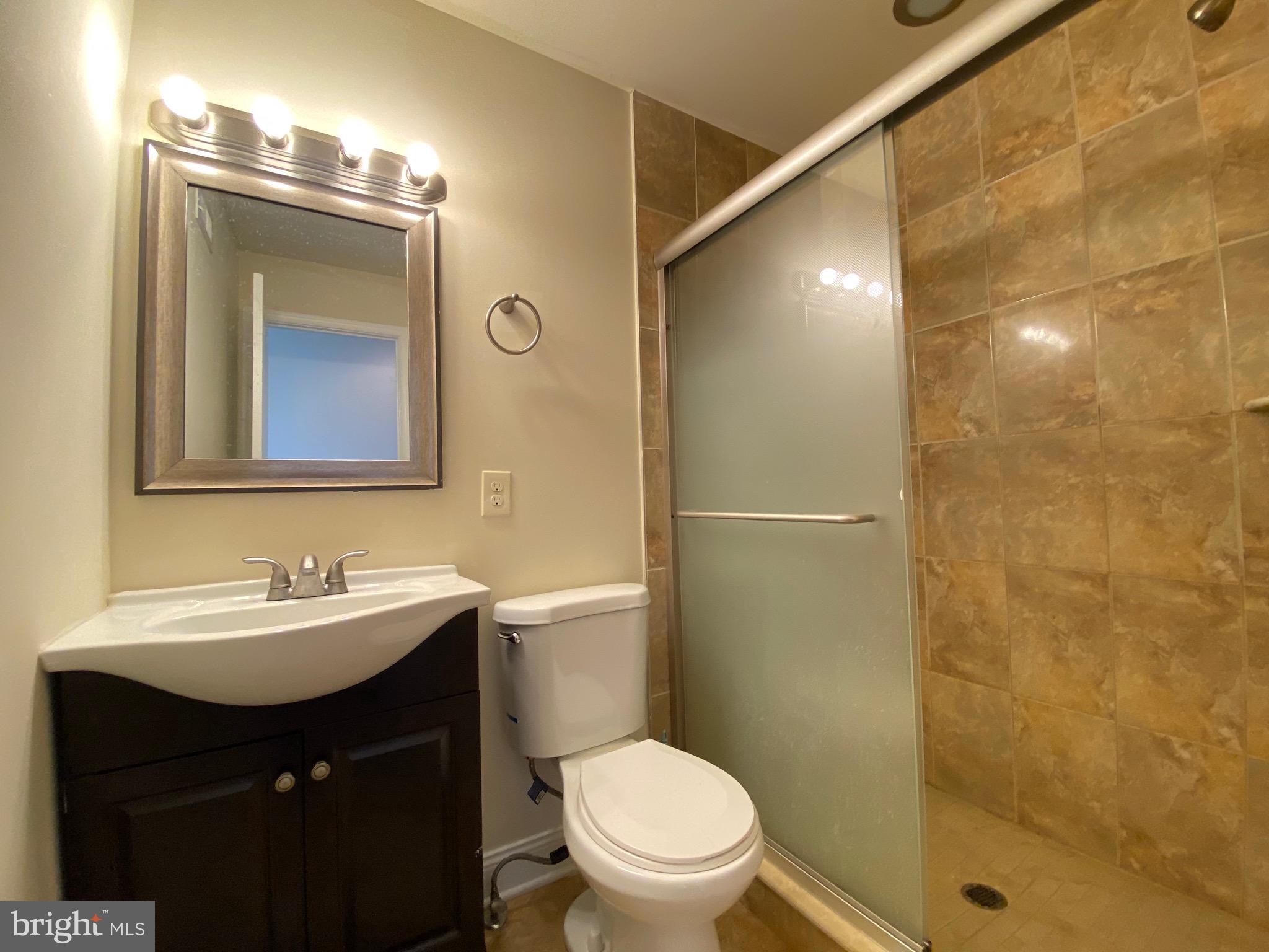 PHILADELPHIA (NORTHWEST) - Residential Lease