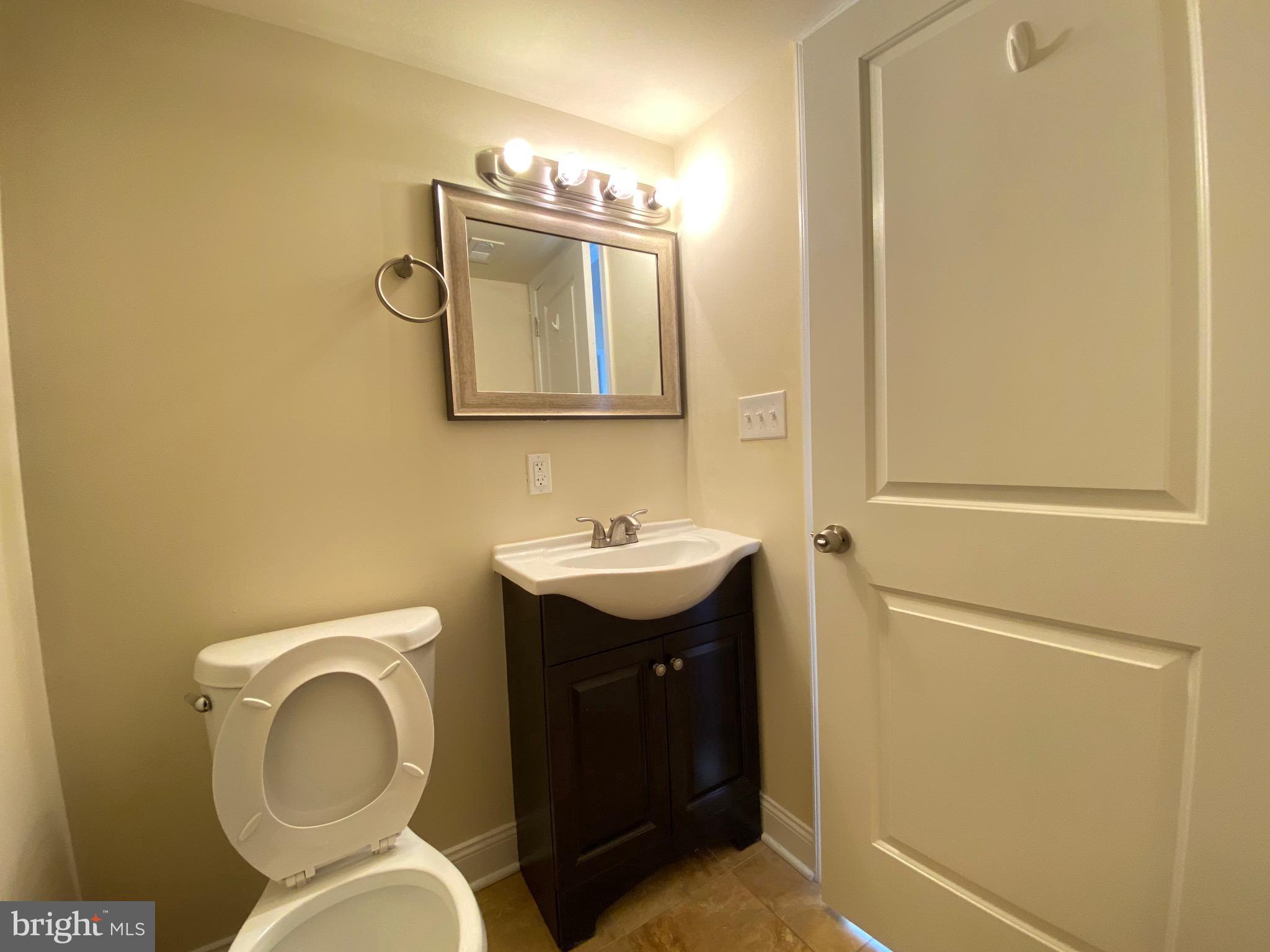 PHILADELPHIA (NORTHWEST) - Residential Lease