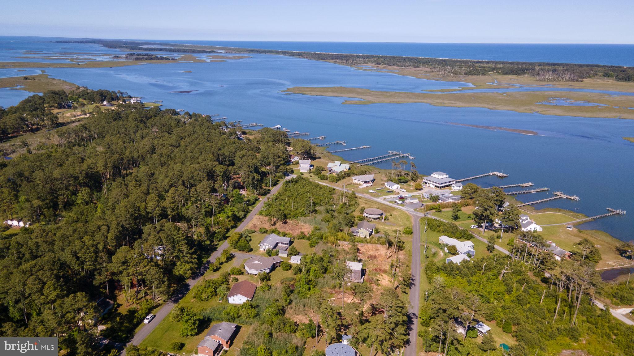CHINCOTEAGUE - Land
