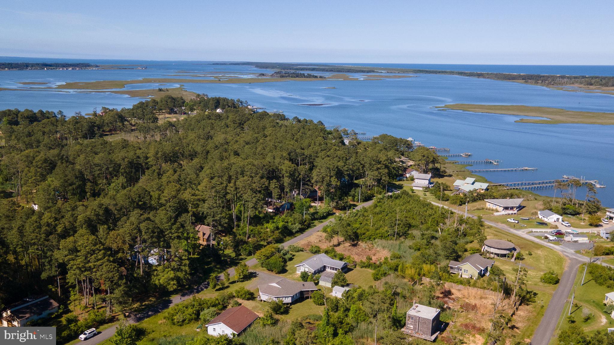CHINCOTEAGUE - Land
