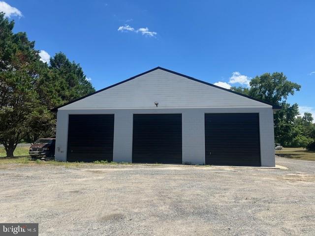225 MOONGLOW ROAD