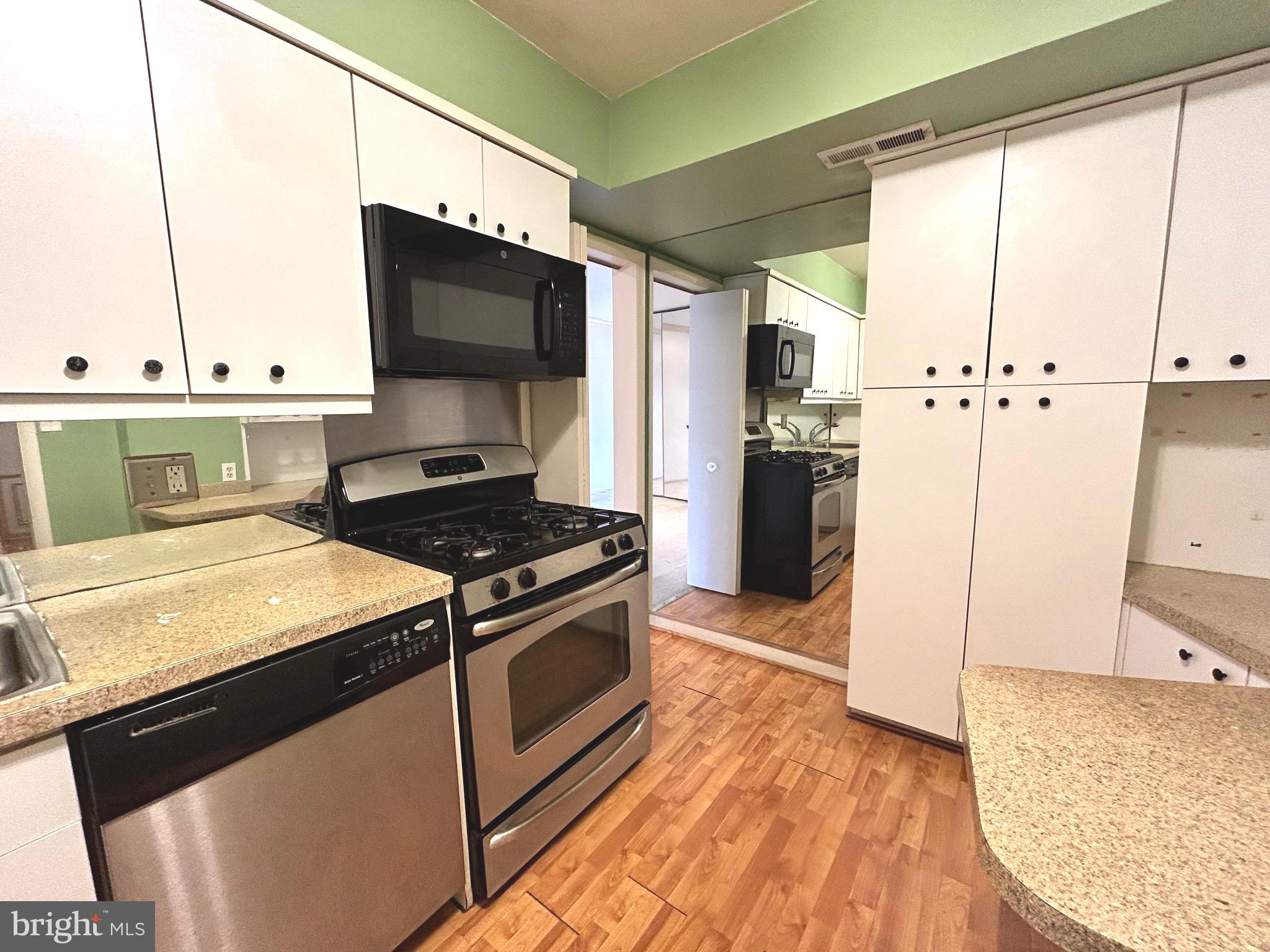 CROSS KEYS - Residential