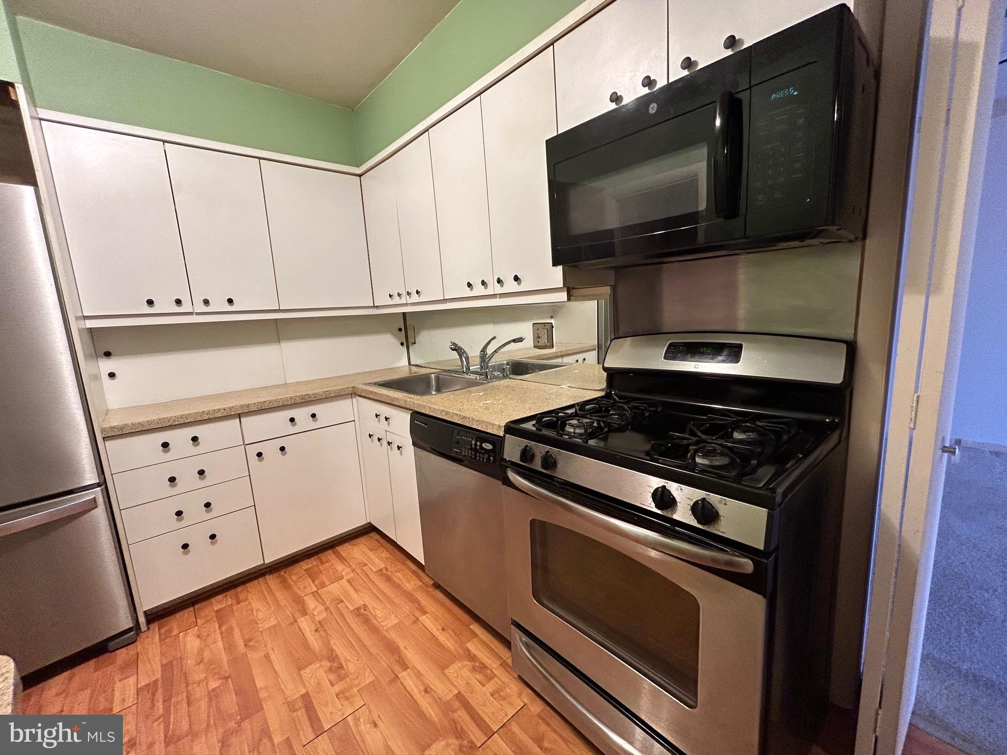 CROSS KEYS - Residential