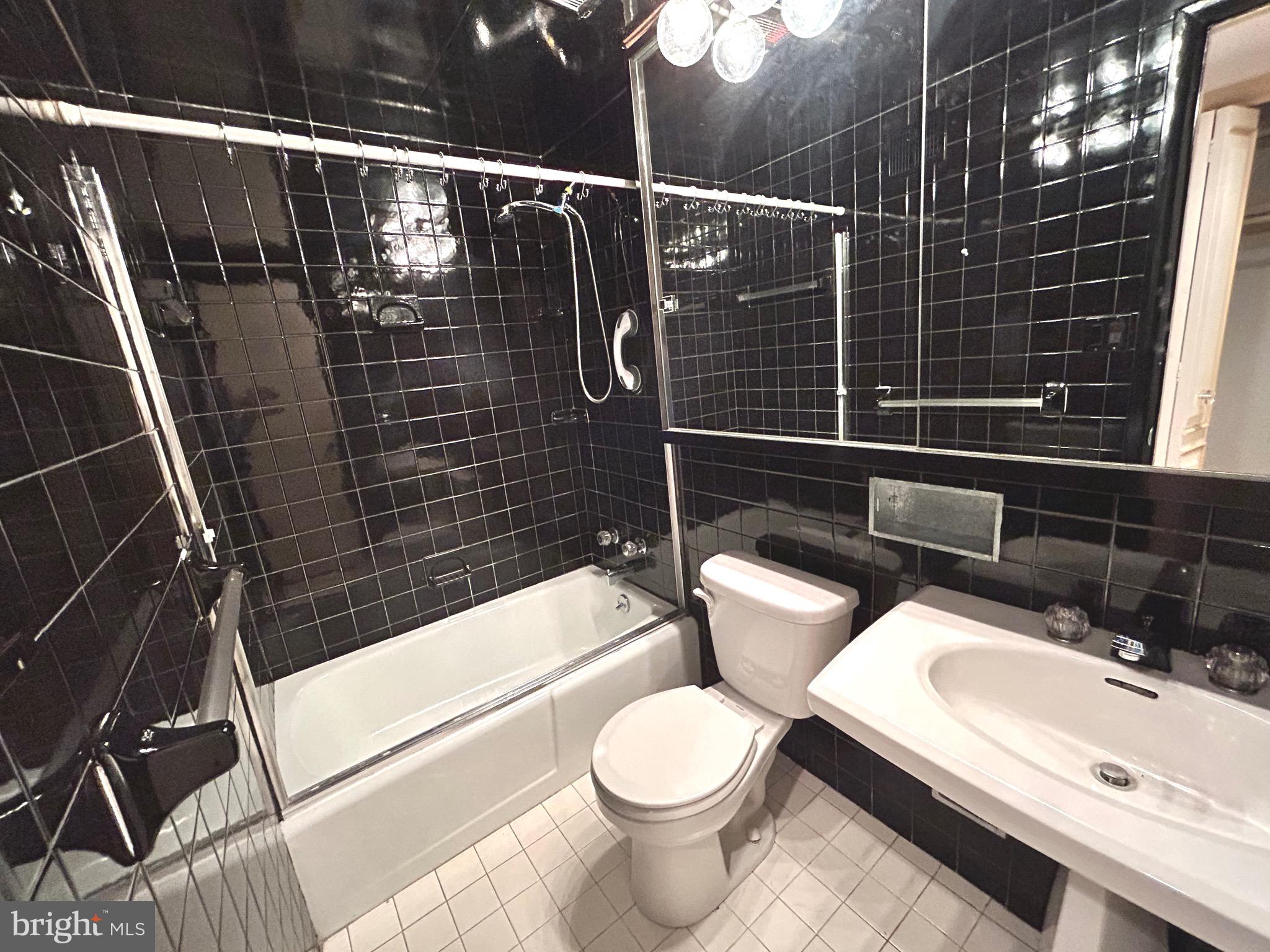 CROSS KEYS - Residential