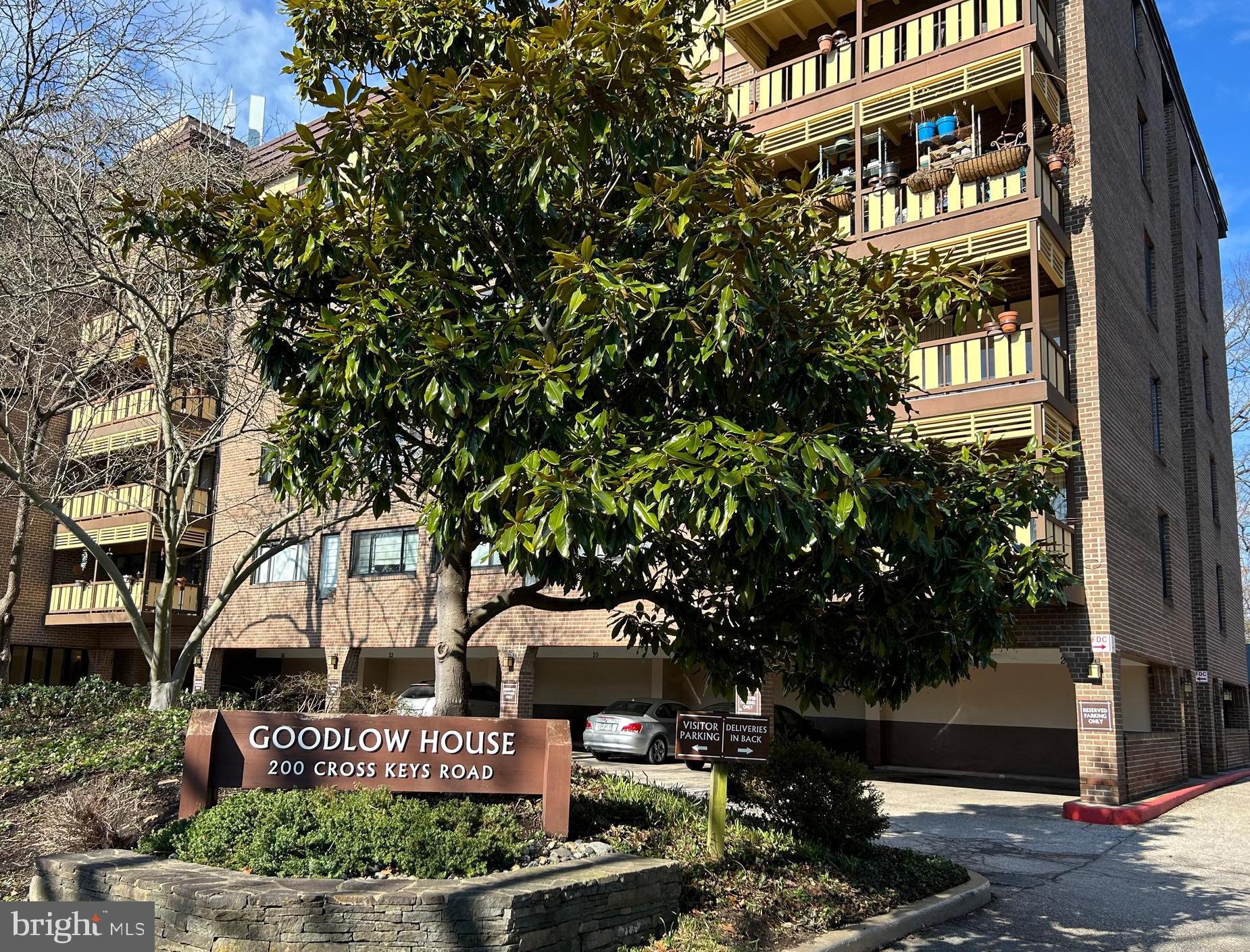 CROSS KEYS - Residential