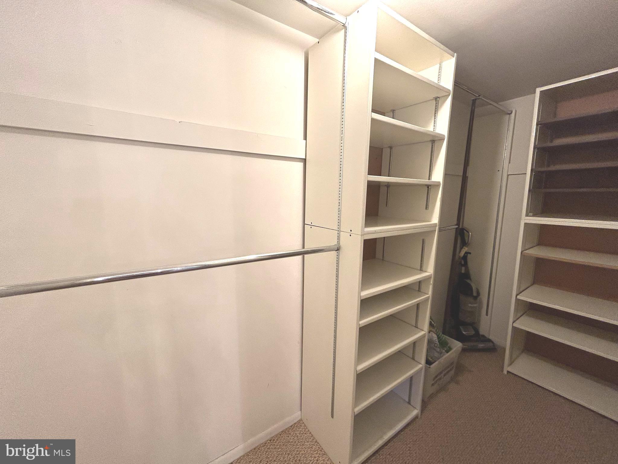 CROSS KEYS - Residential