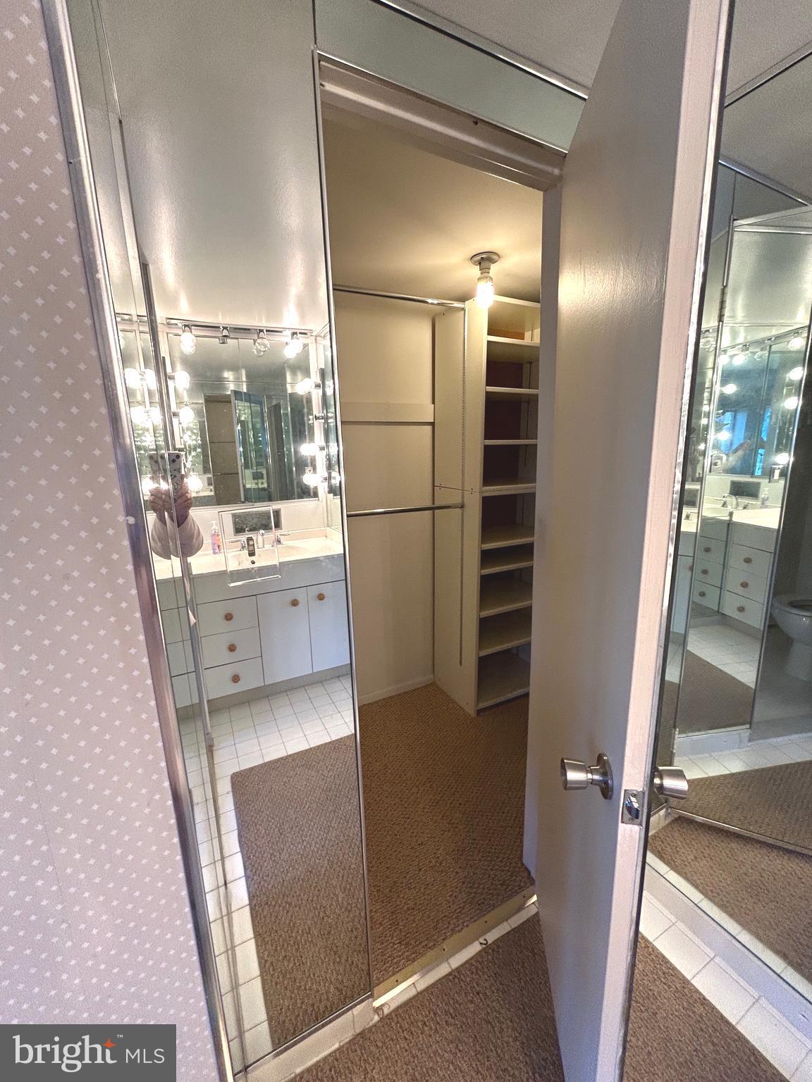 CROSS KEYS - Residential