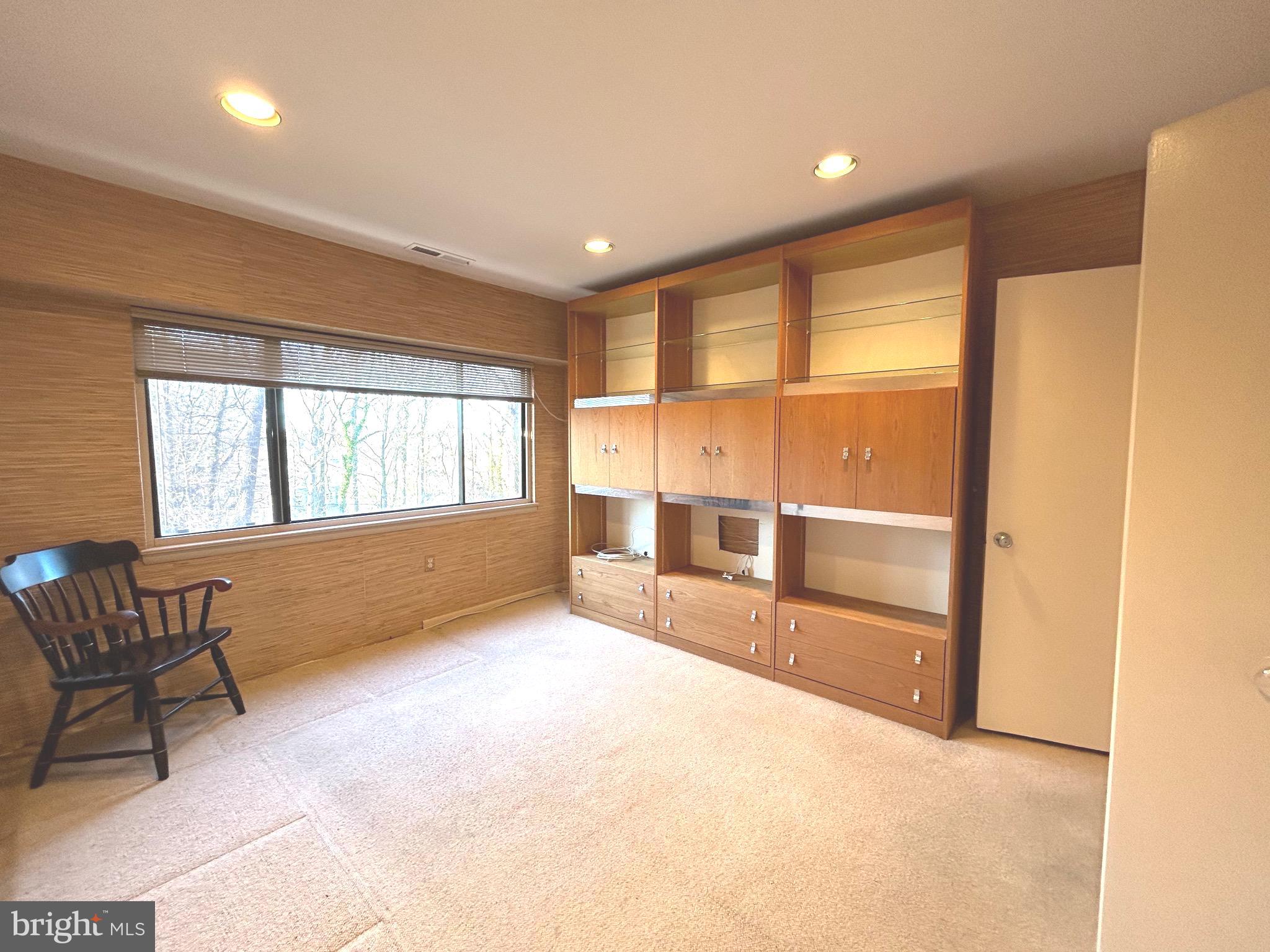 CROSS KEYS - Residential