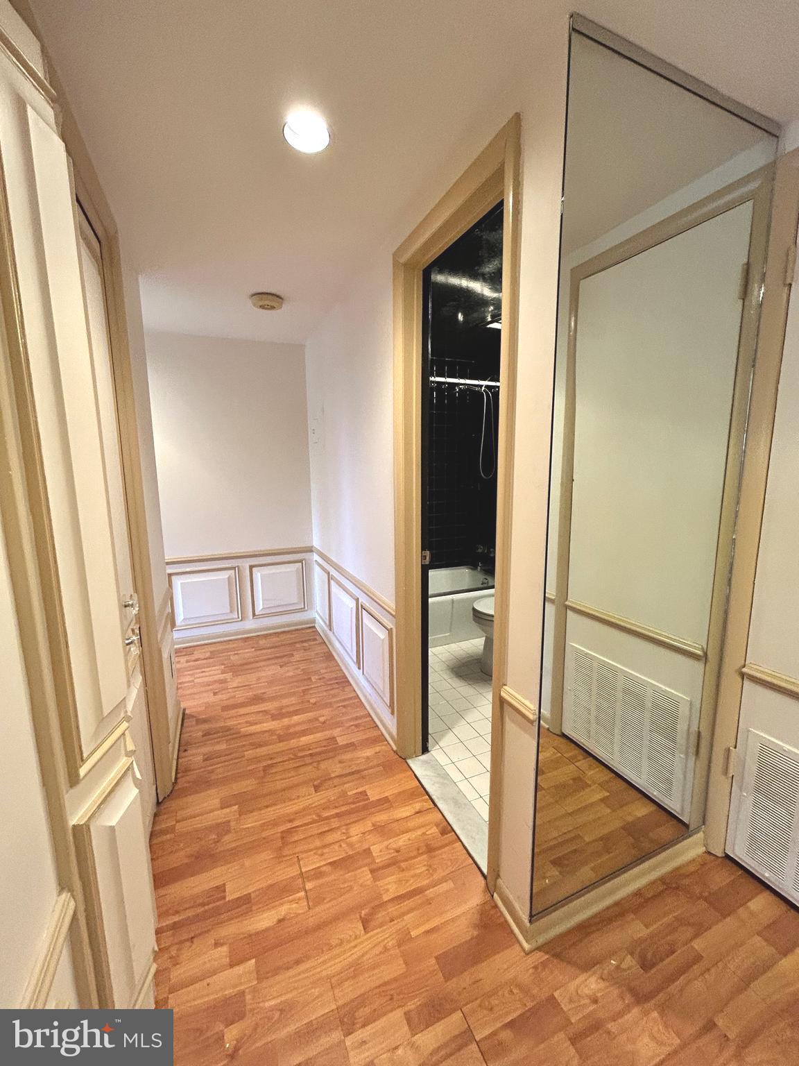 CROSS KEYS - Residential