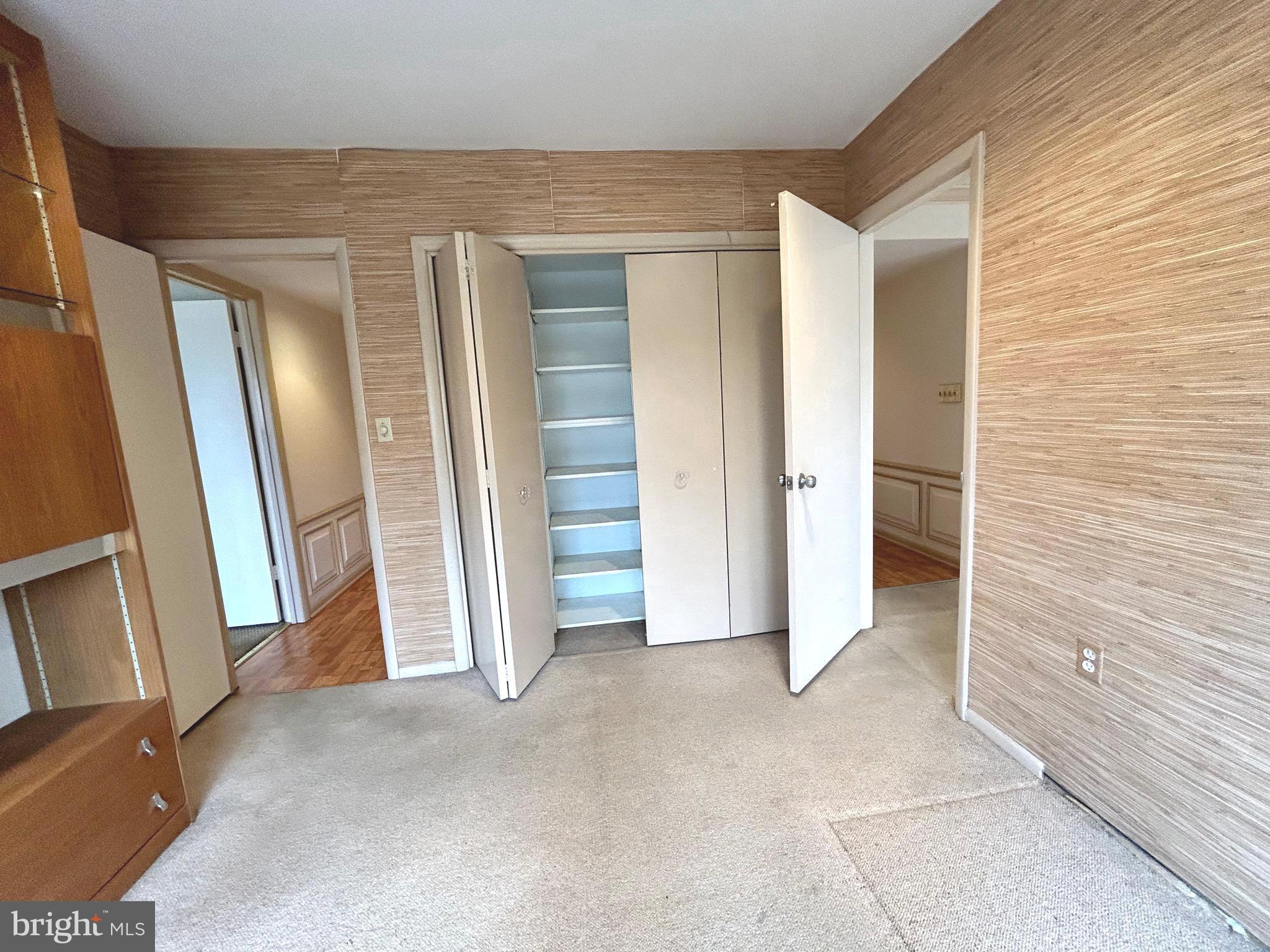 CROSS KEYS - Residential