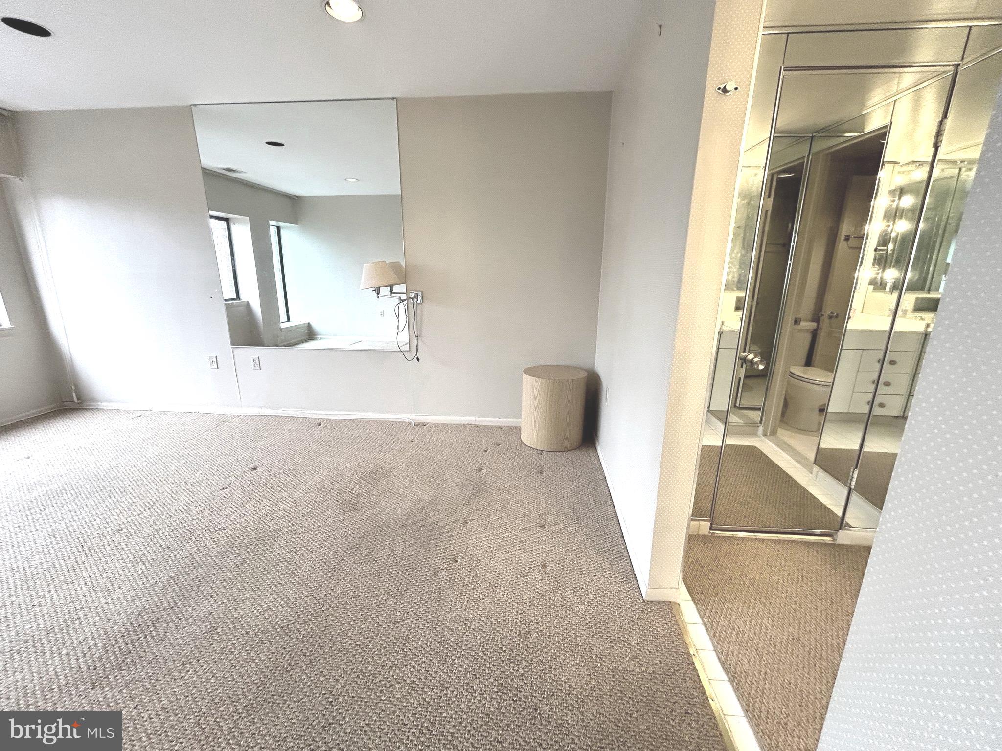 CROSS KEYS - Residential