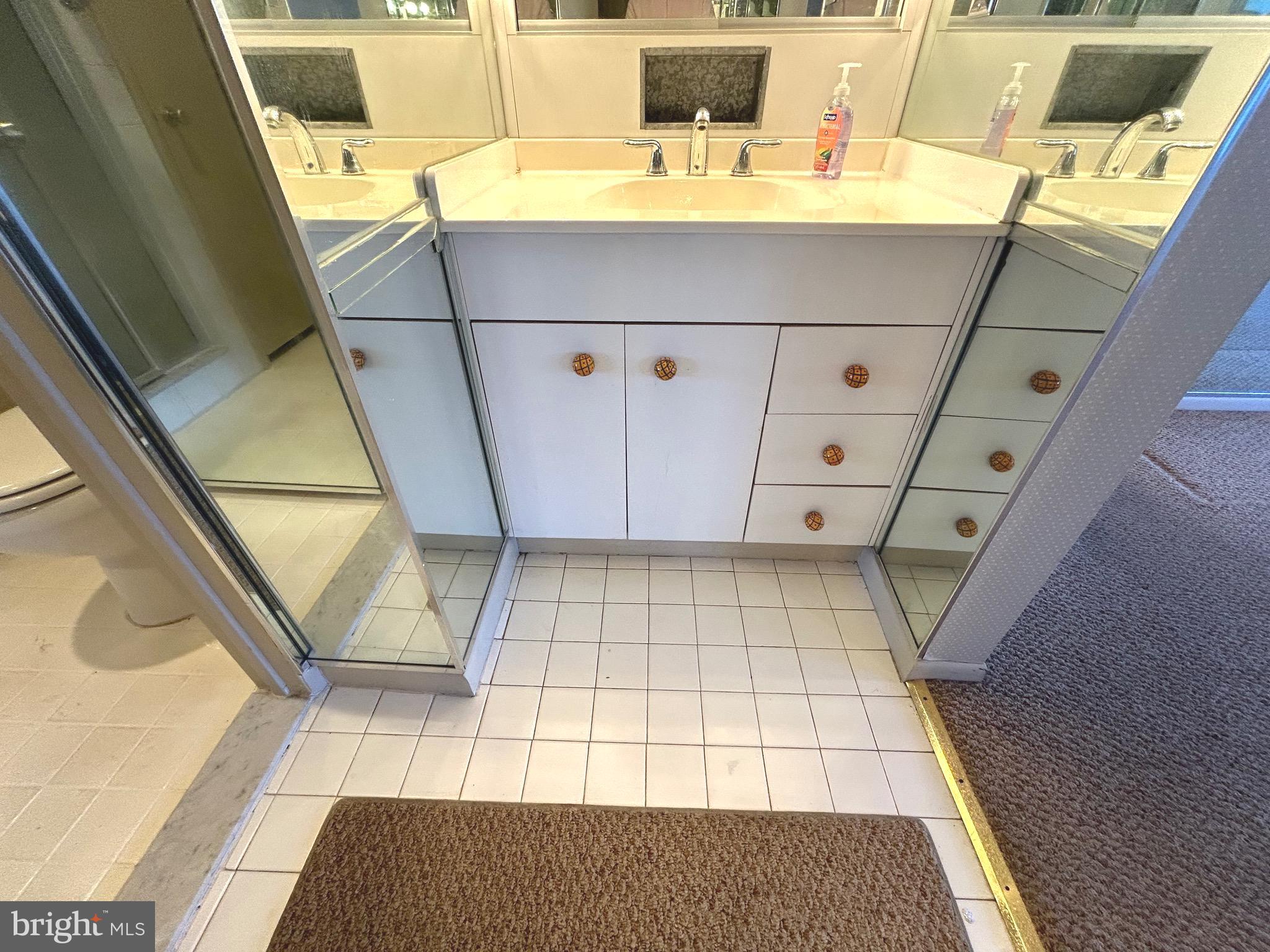 CROSS KEYS - Residential