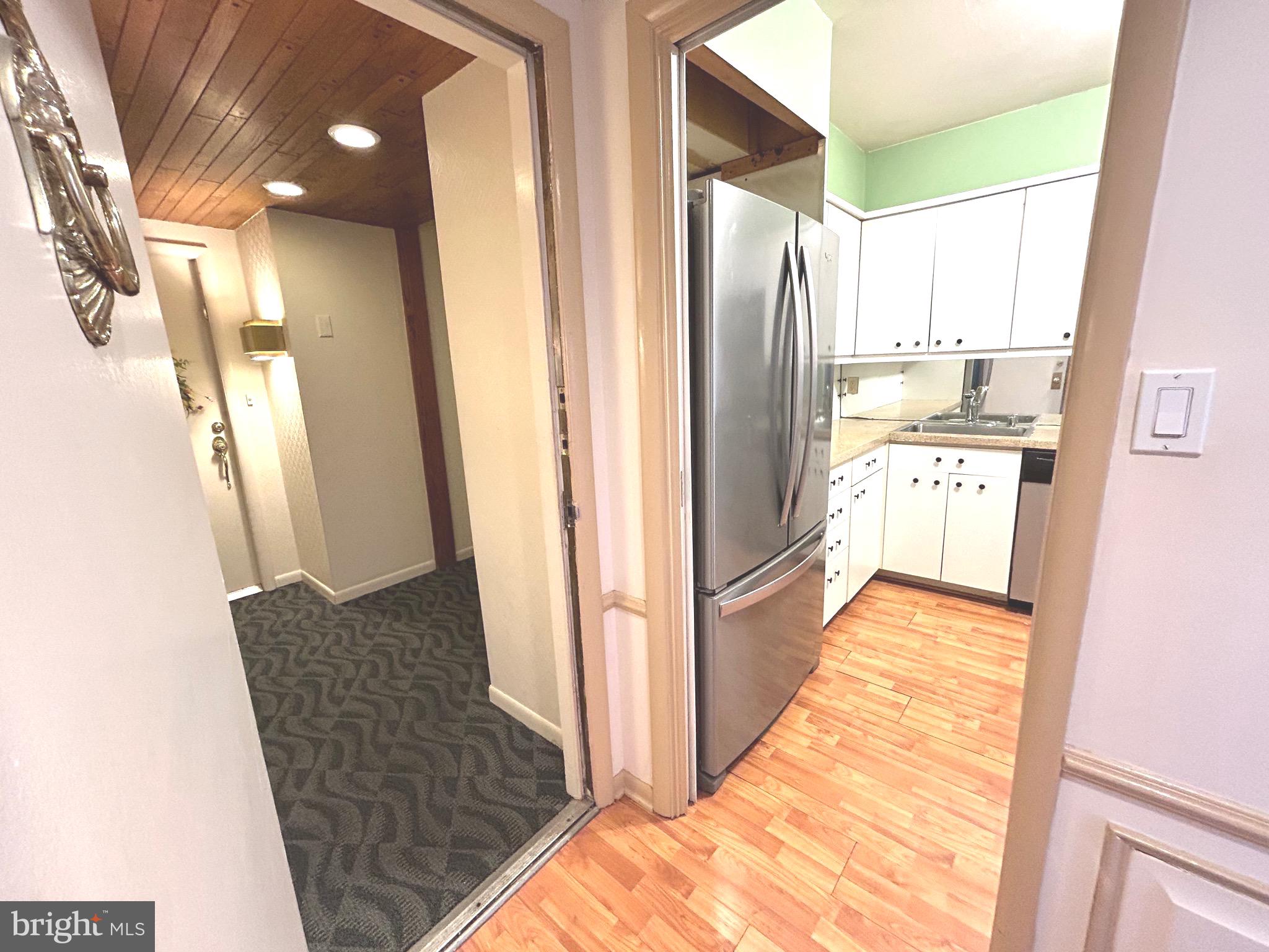 CROSS KEYS - Residential