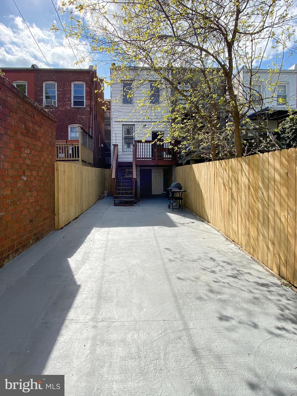 CHARLES VILLAGE - Residential