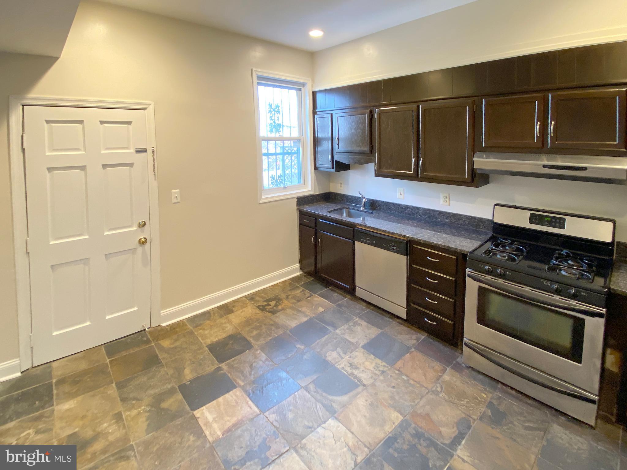 CHARLES VILLAGE - Residential