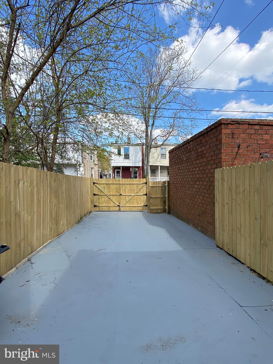 CHARLES VILLAGE - Residential