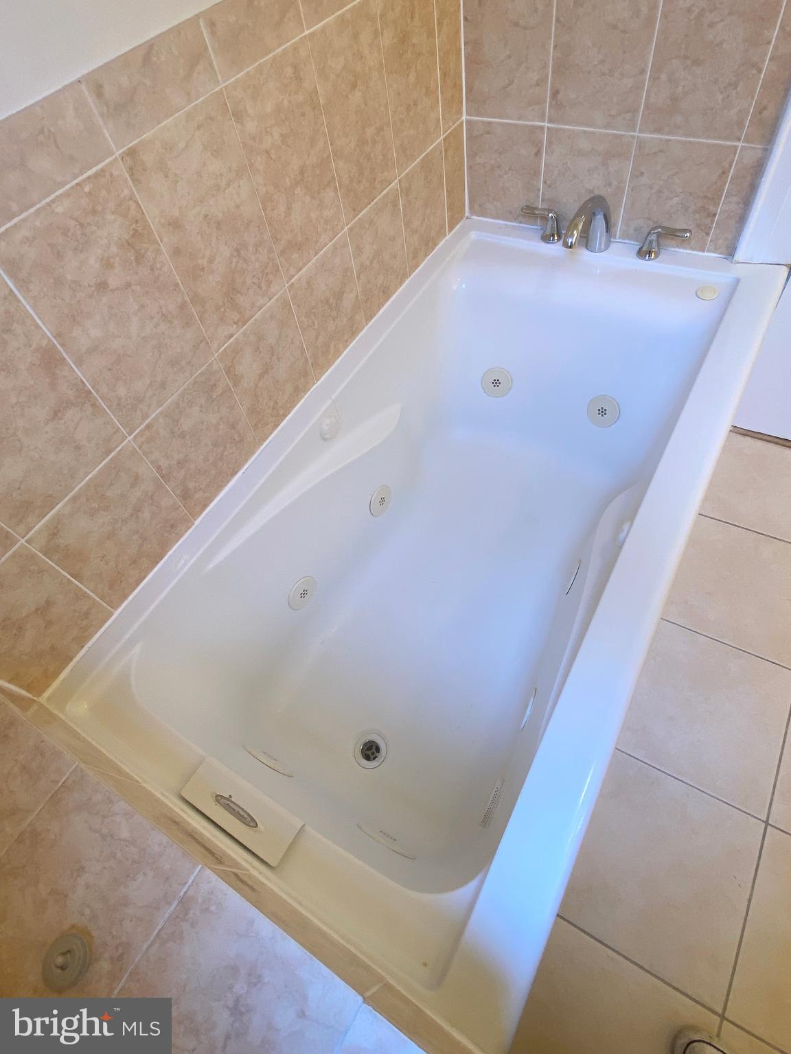 CHARLES VILLAGE - Residential