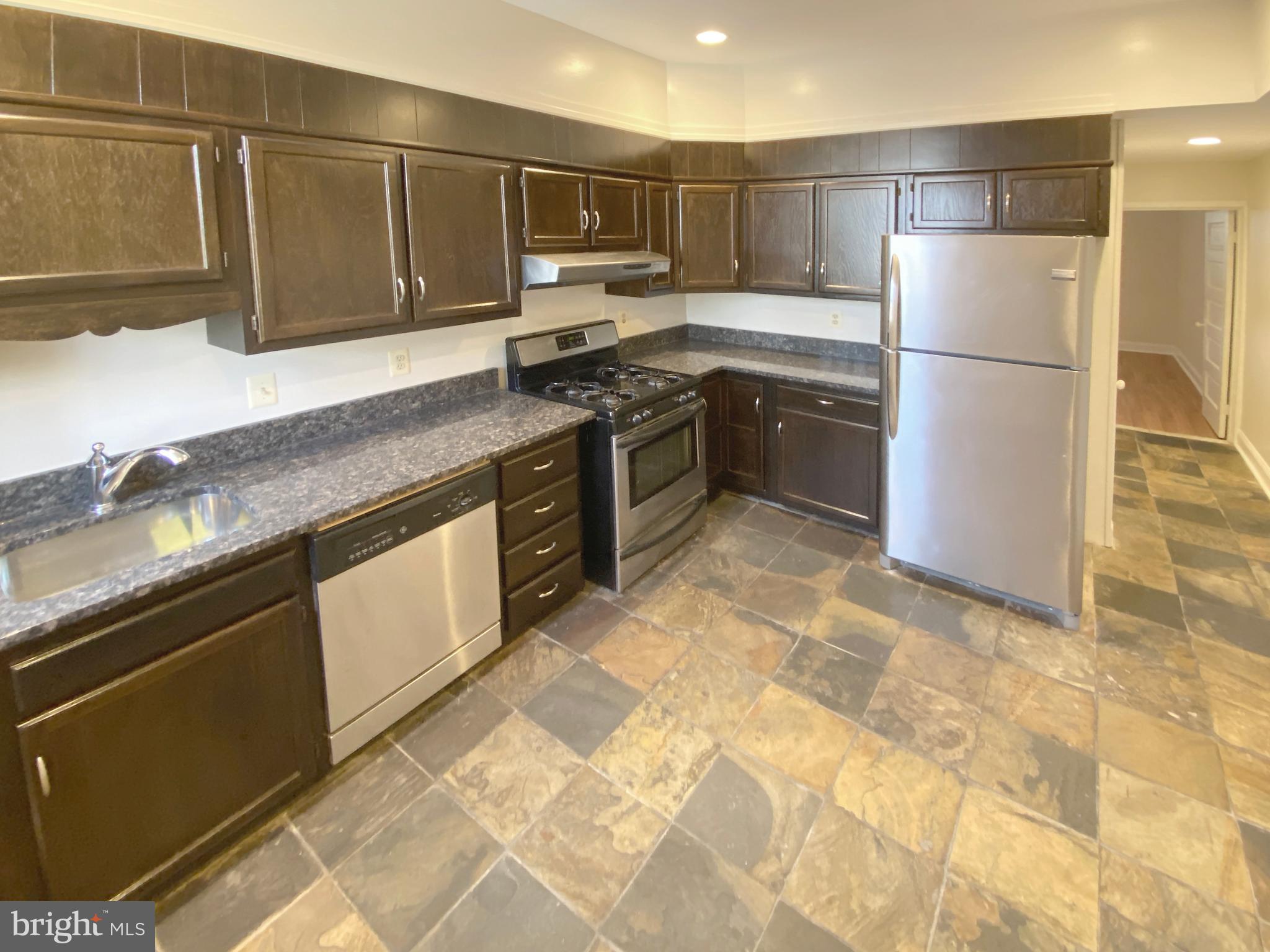 CHARLES VILLAGE - Residential